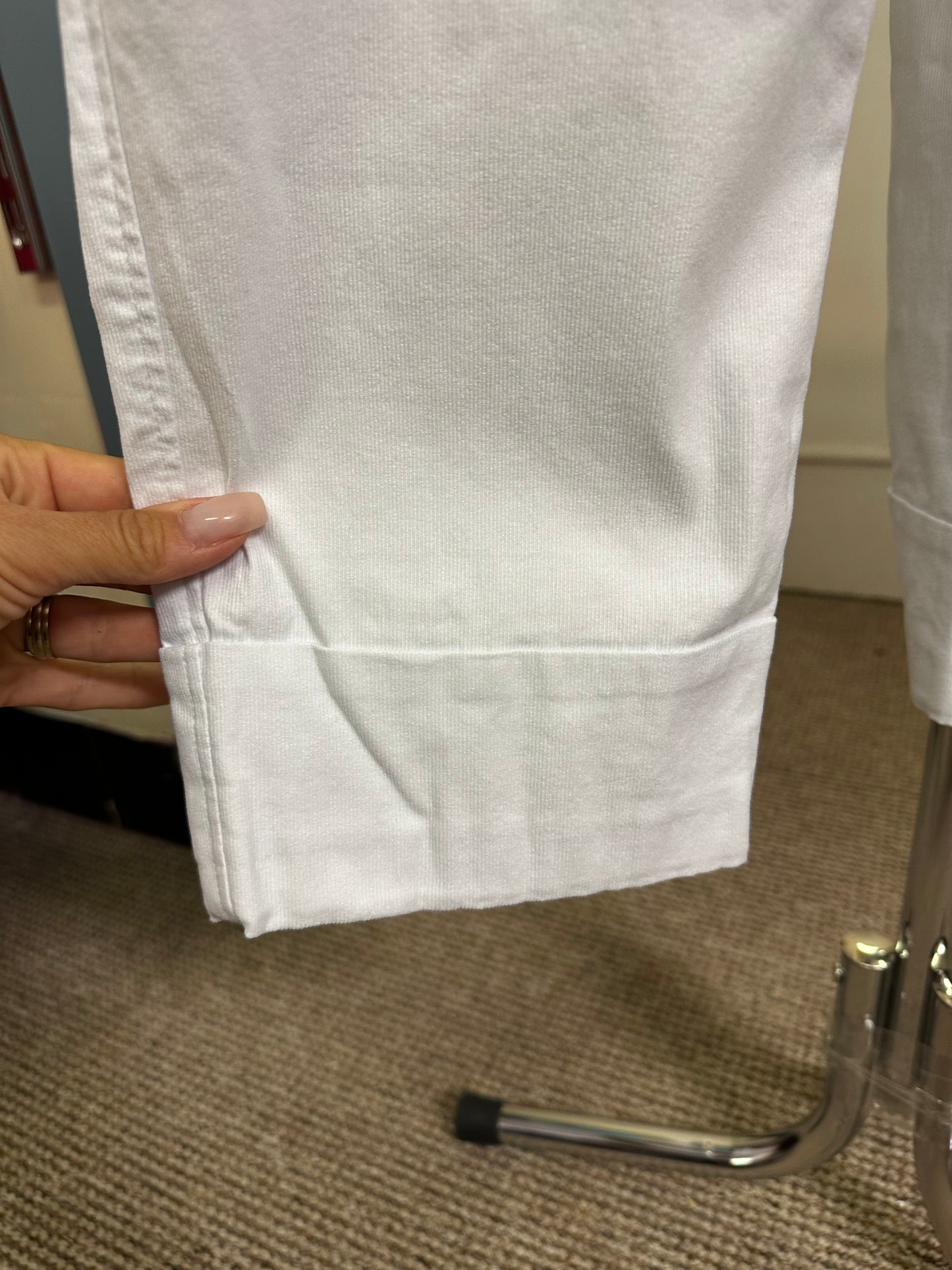 Gallery White Trousers Size L