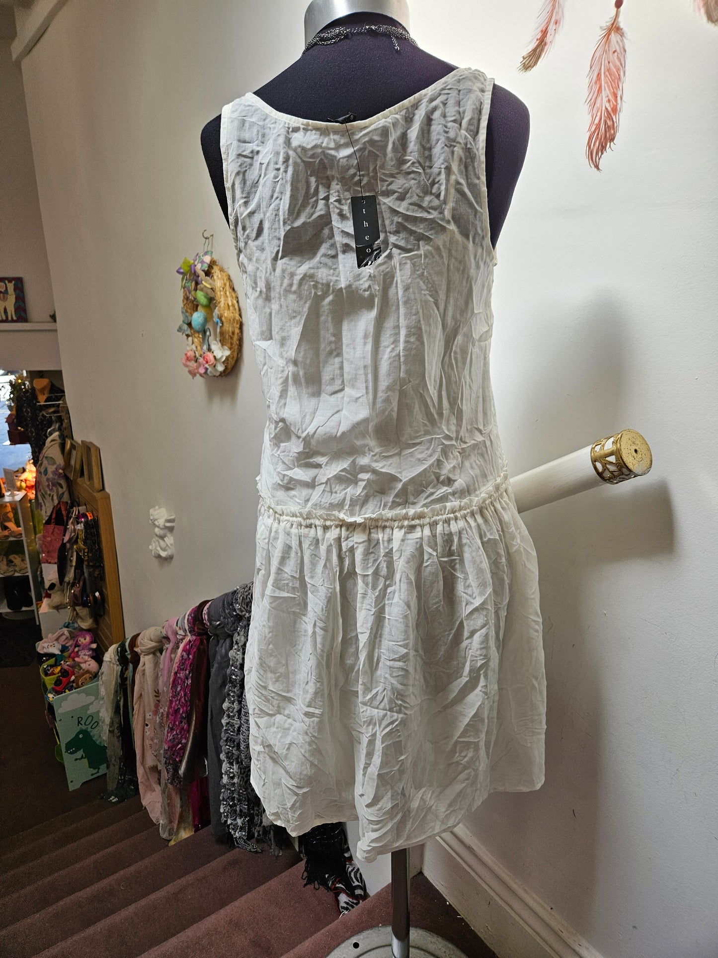 Theory, designer, embroidered Shift Dress Cotton/Silk blend, new, size 6