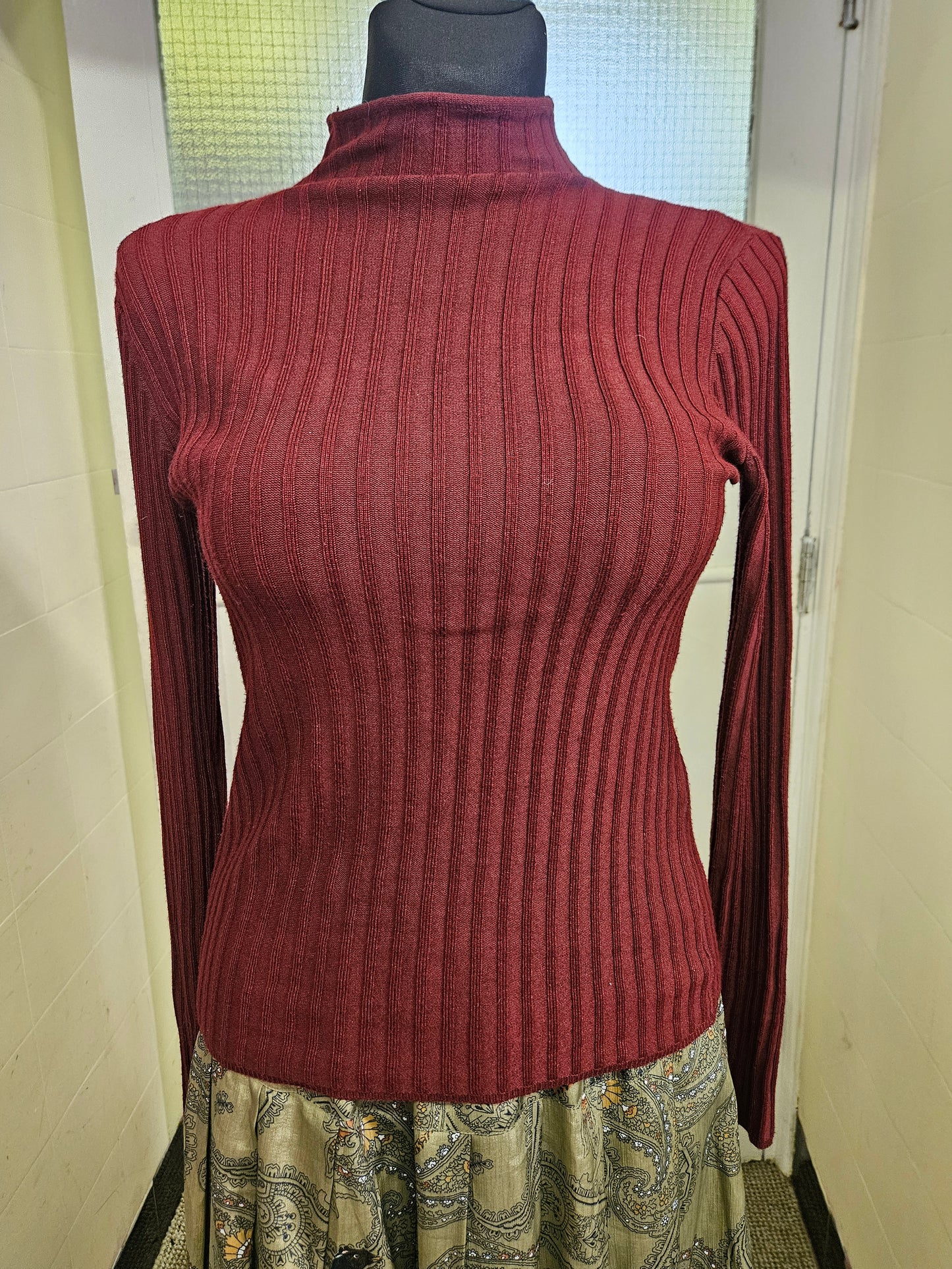 Bershka, ribbed knit top, Size M