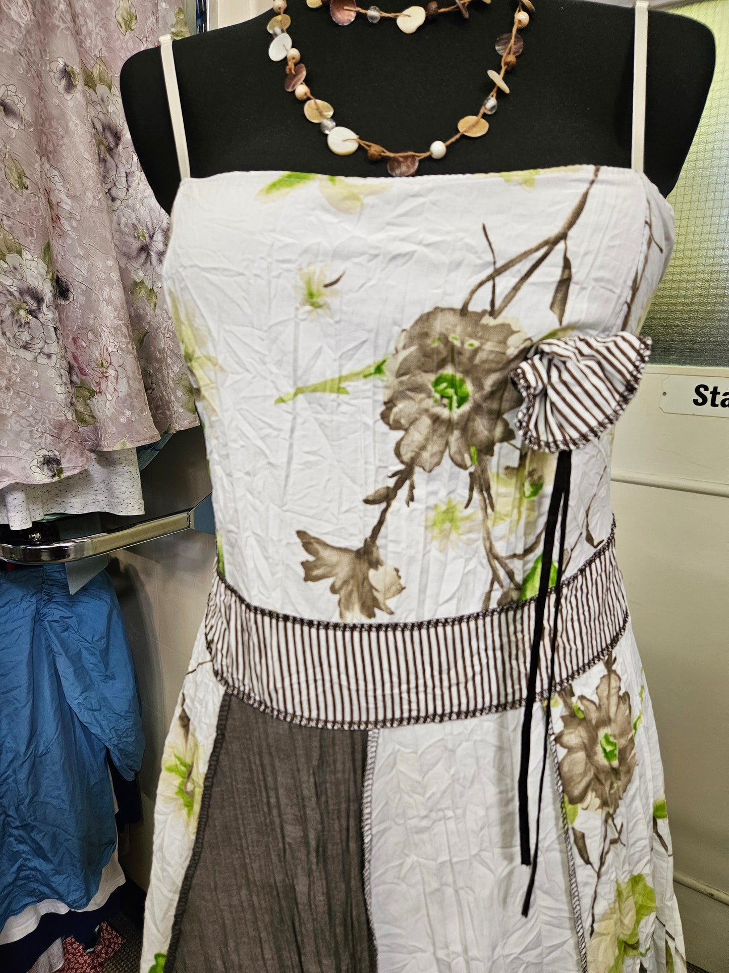 Y2K style dress, with flower detail, size M