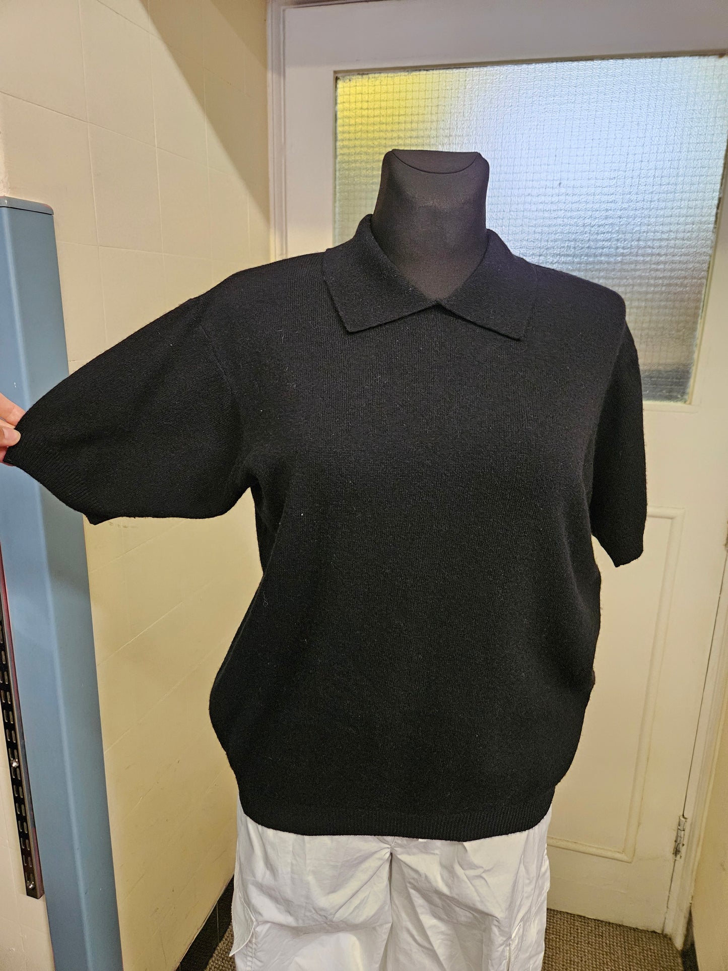 St Bernard, wool blend top, black, size 14/16