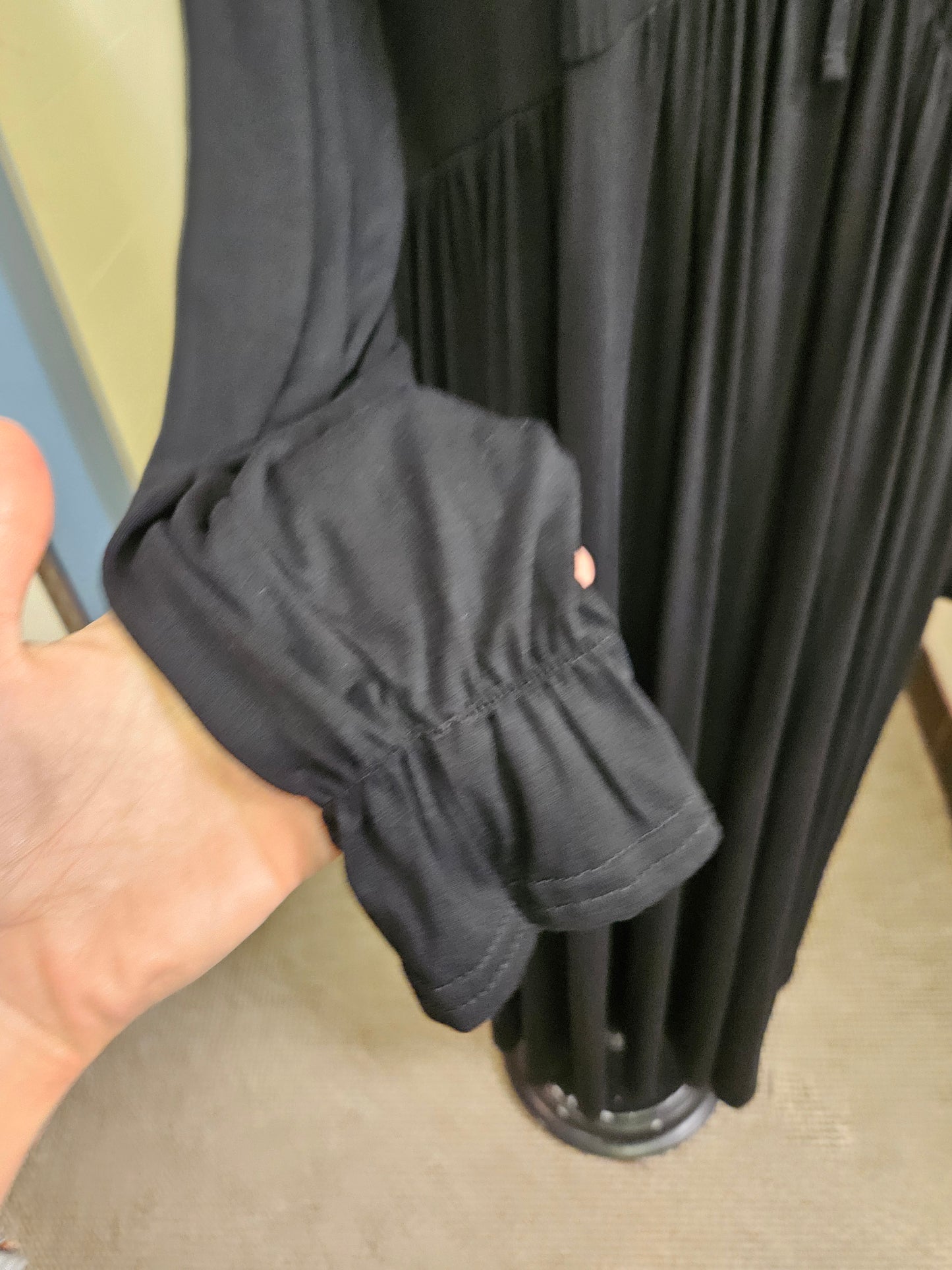 L33, unusual coat with funky details, size M/L