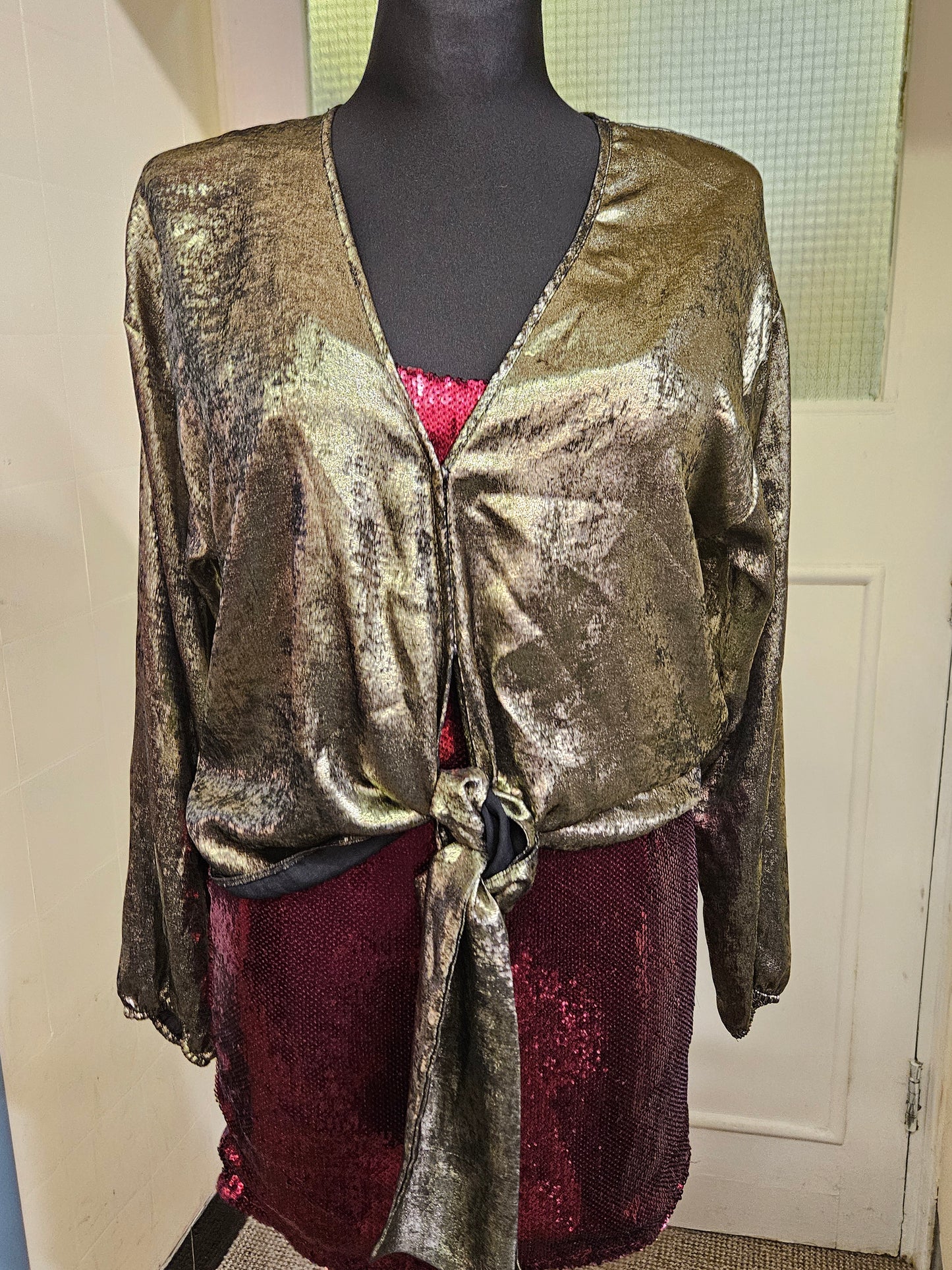 New Look, golden top, size 10