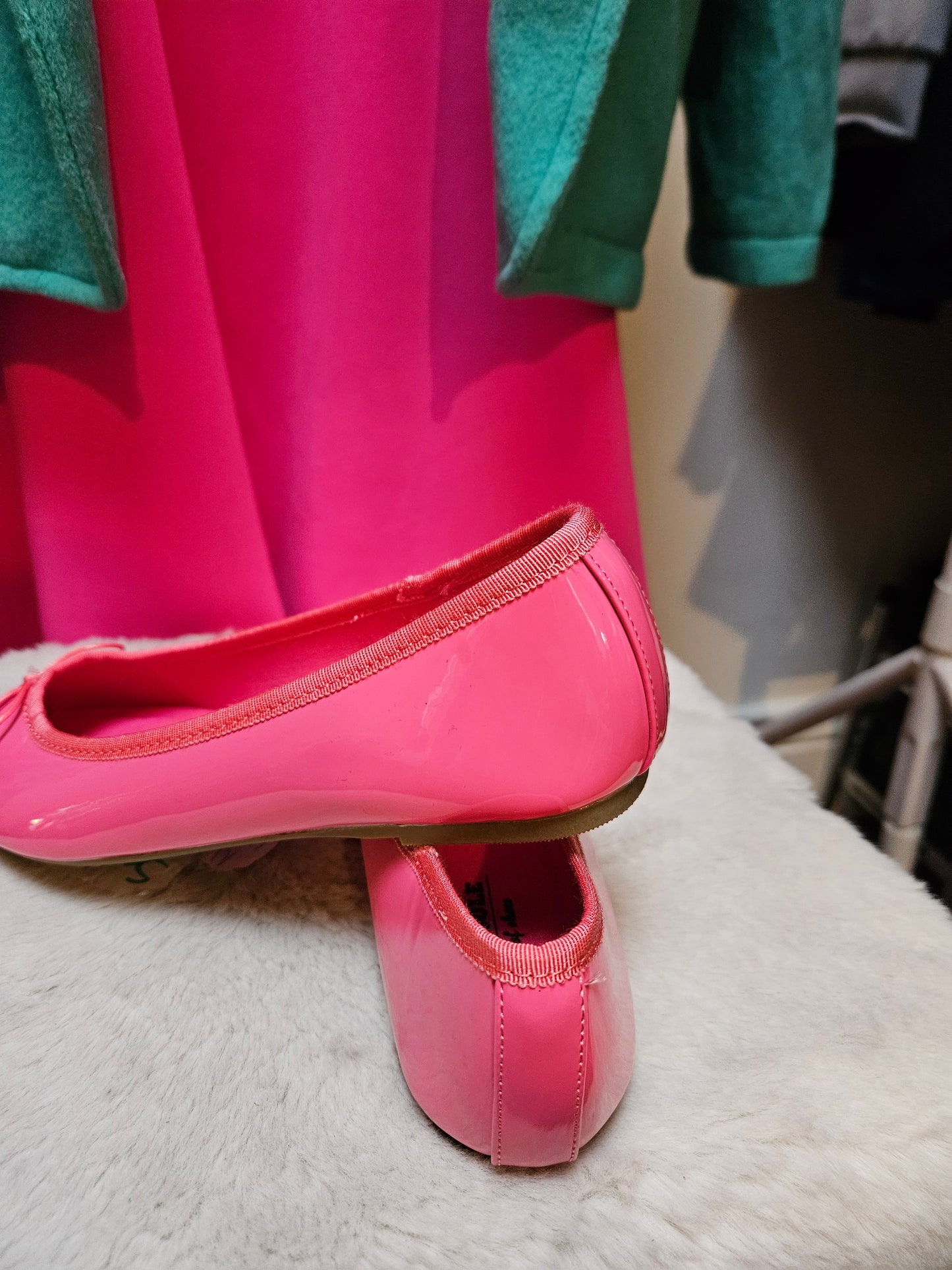 Fever Sole, new ballerinas, size 6