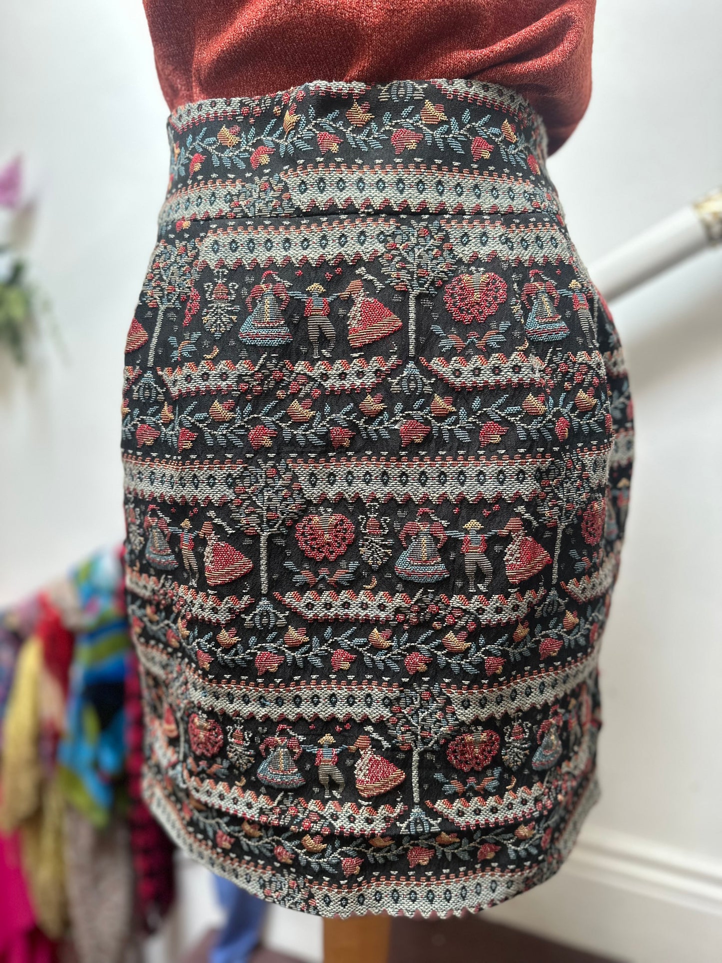 Darling Tapestry Skirt Size M