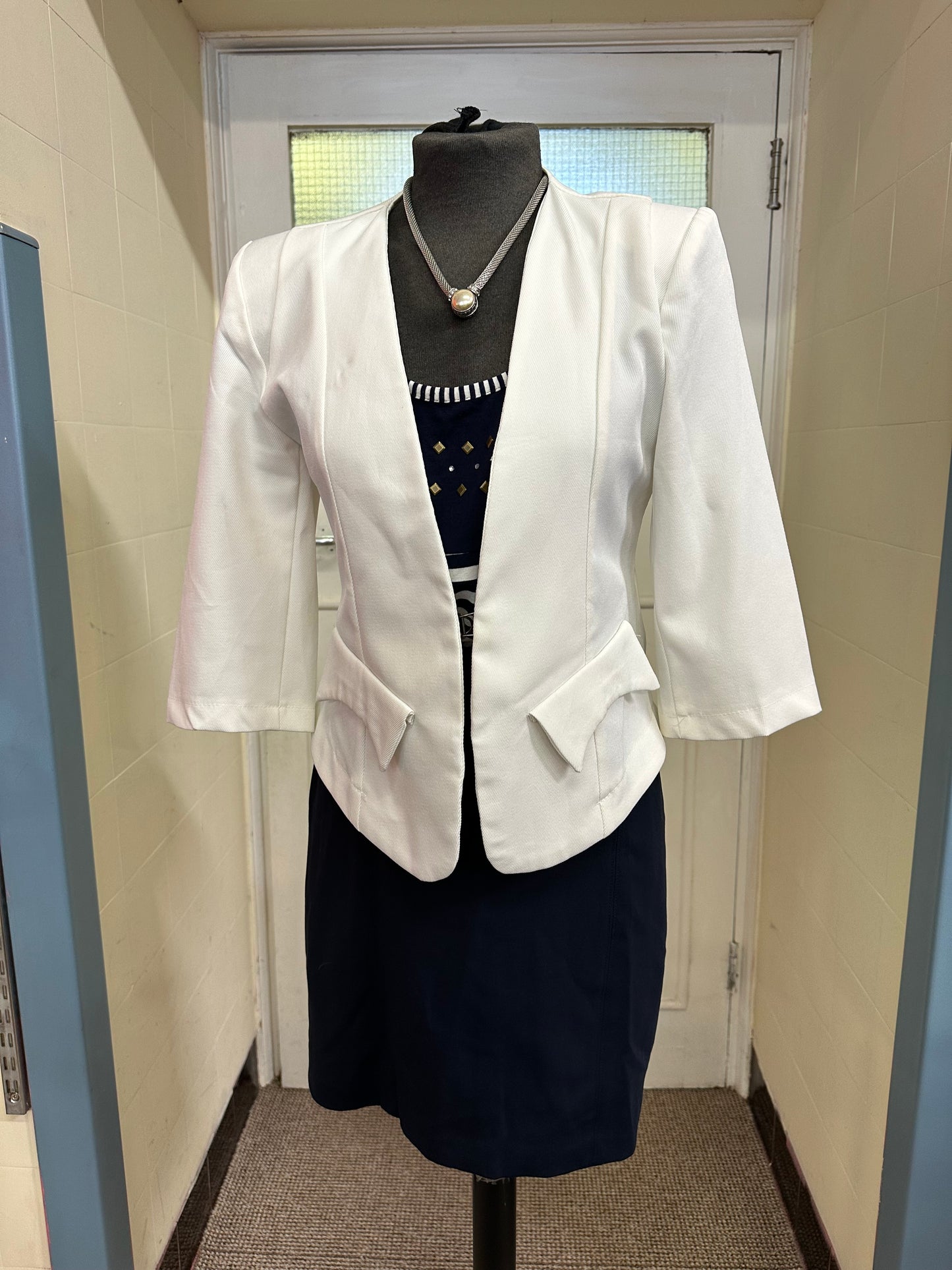 Eve White Crop Blazer Size 12