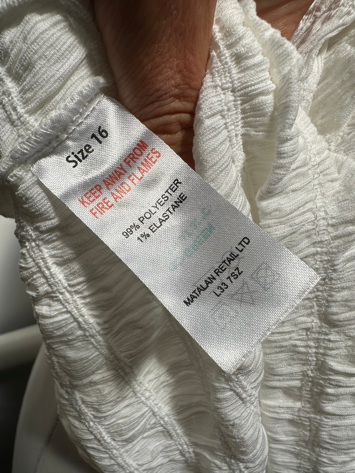 Papaya White Top Size 16
