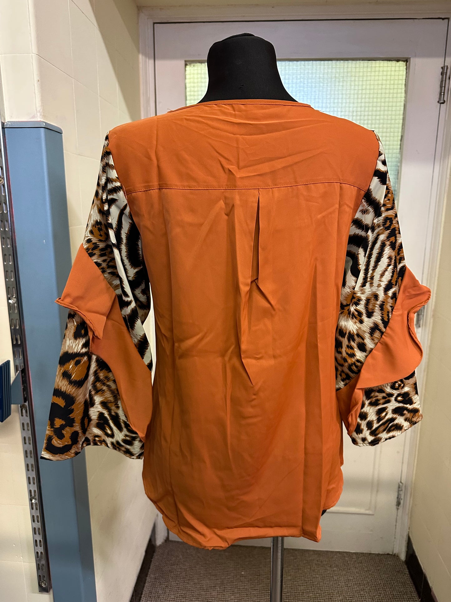 Tan & Leopard Print Top Size M