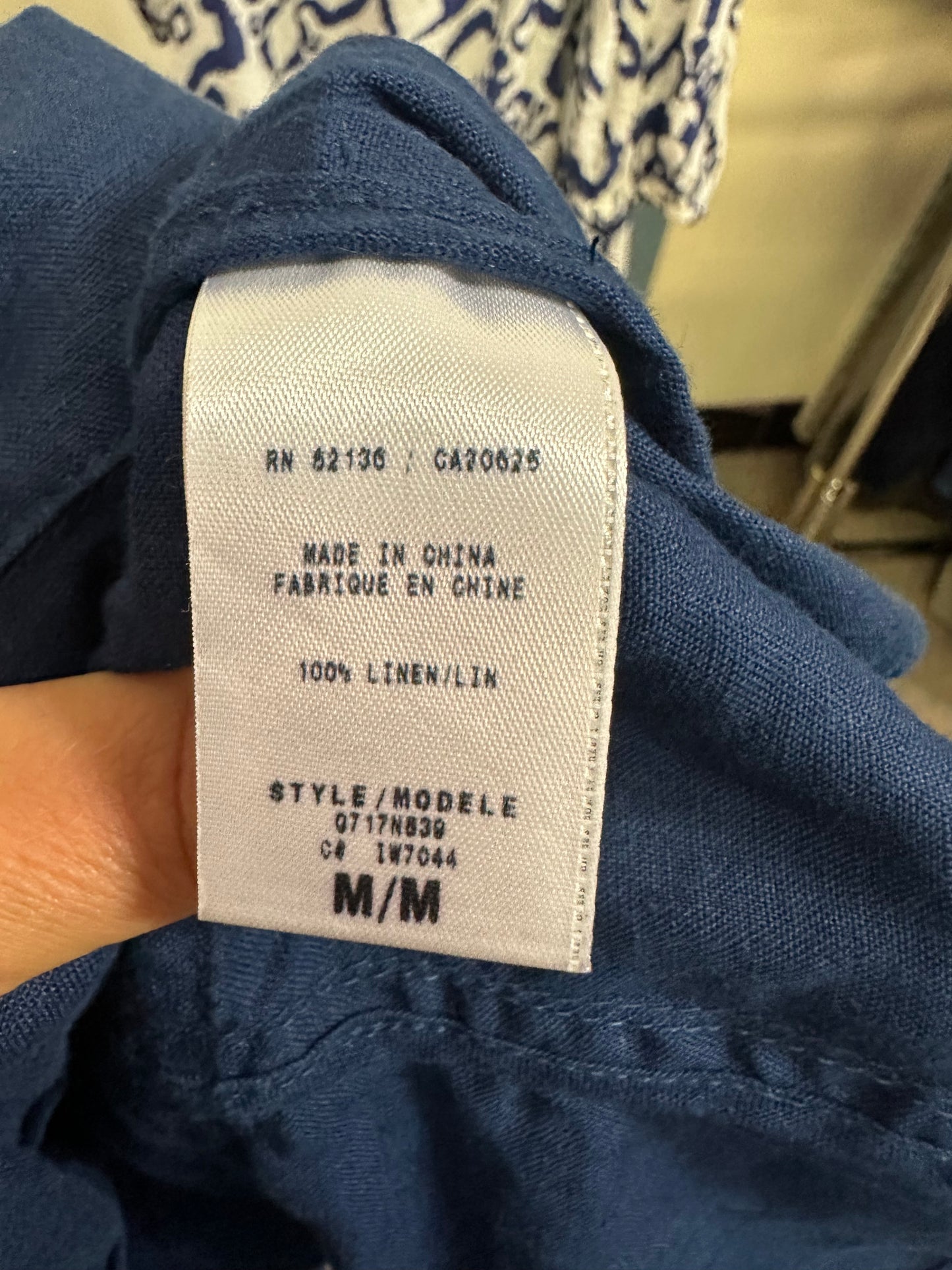 Designer Guess 100% Linen Navy jacket Size M (small fitting)