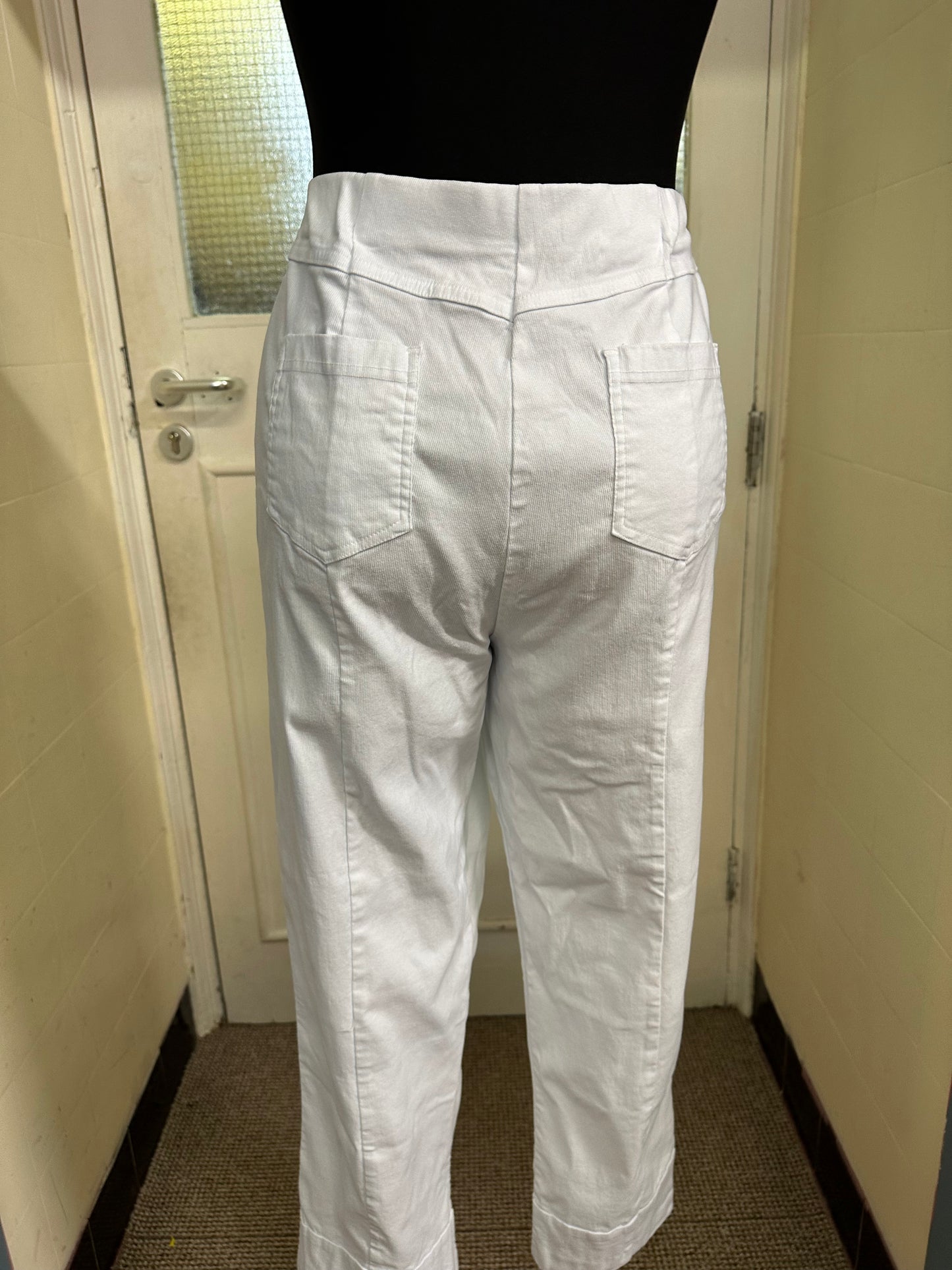 Gallery White Trousers Size L