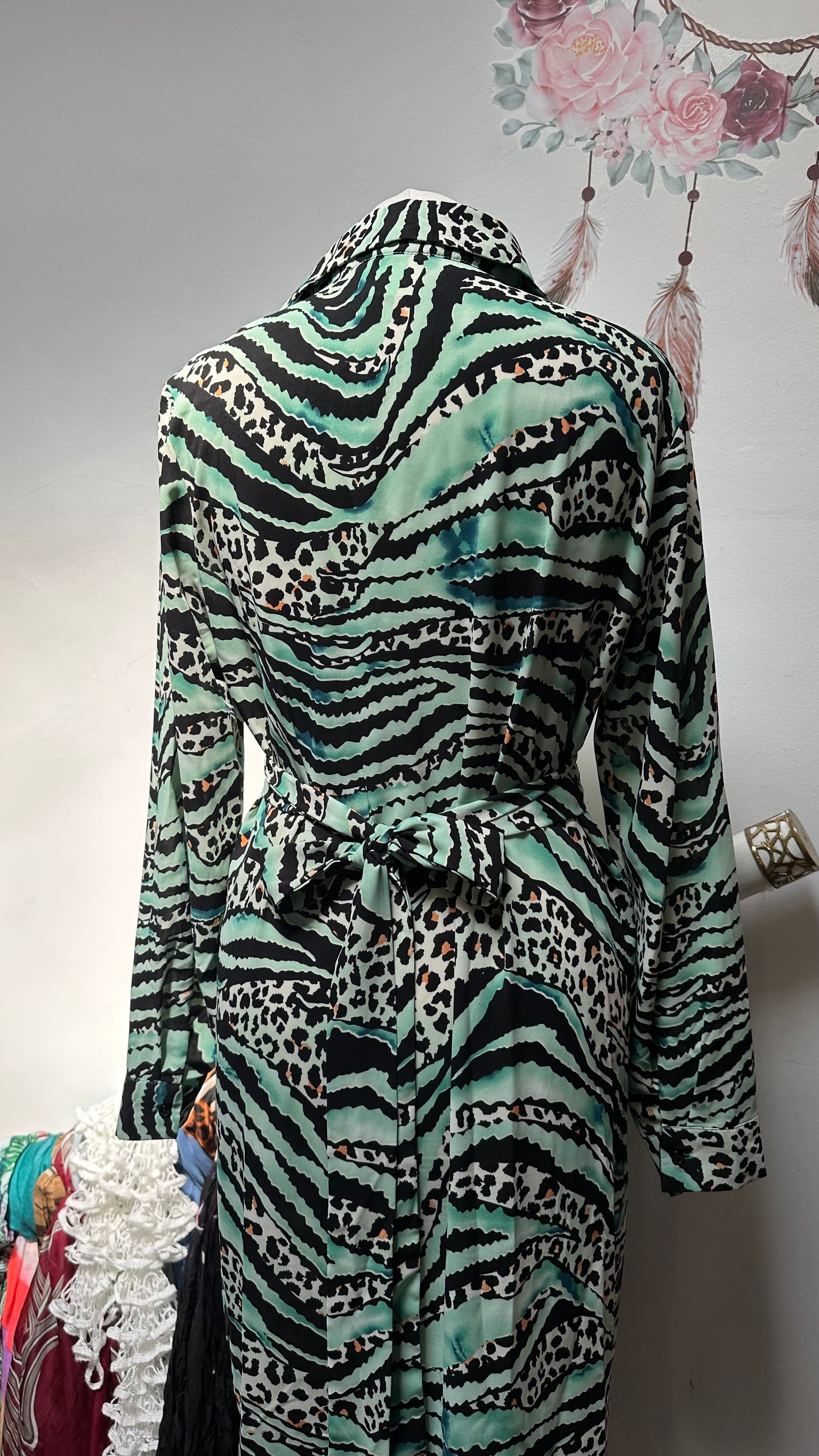 Kilky Mint/Black Dress Size M