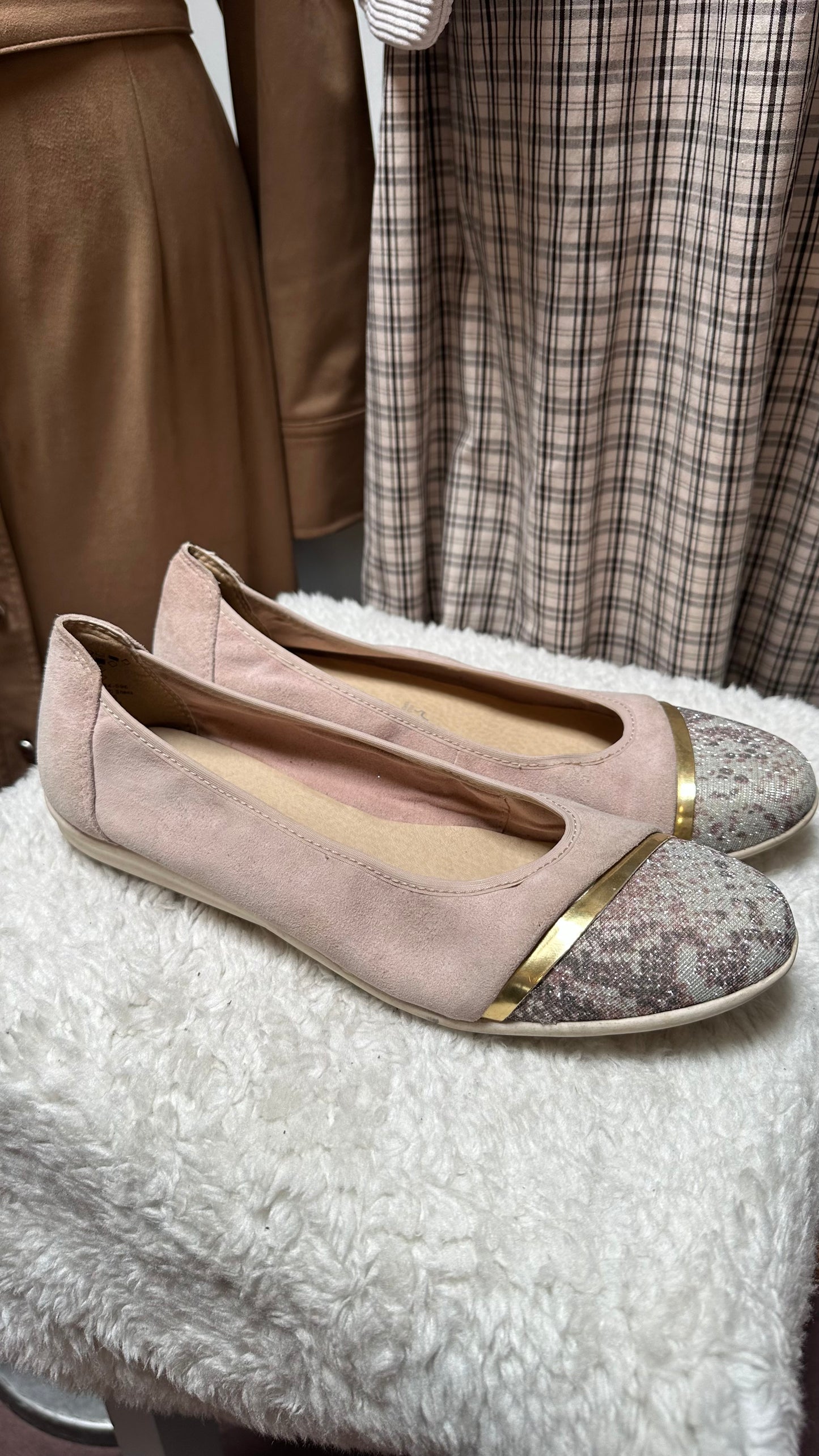 Marco Tozzi Blush Suede Ballerinas Size 6.5 (EU 40)