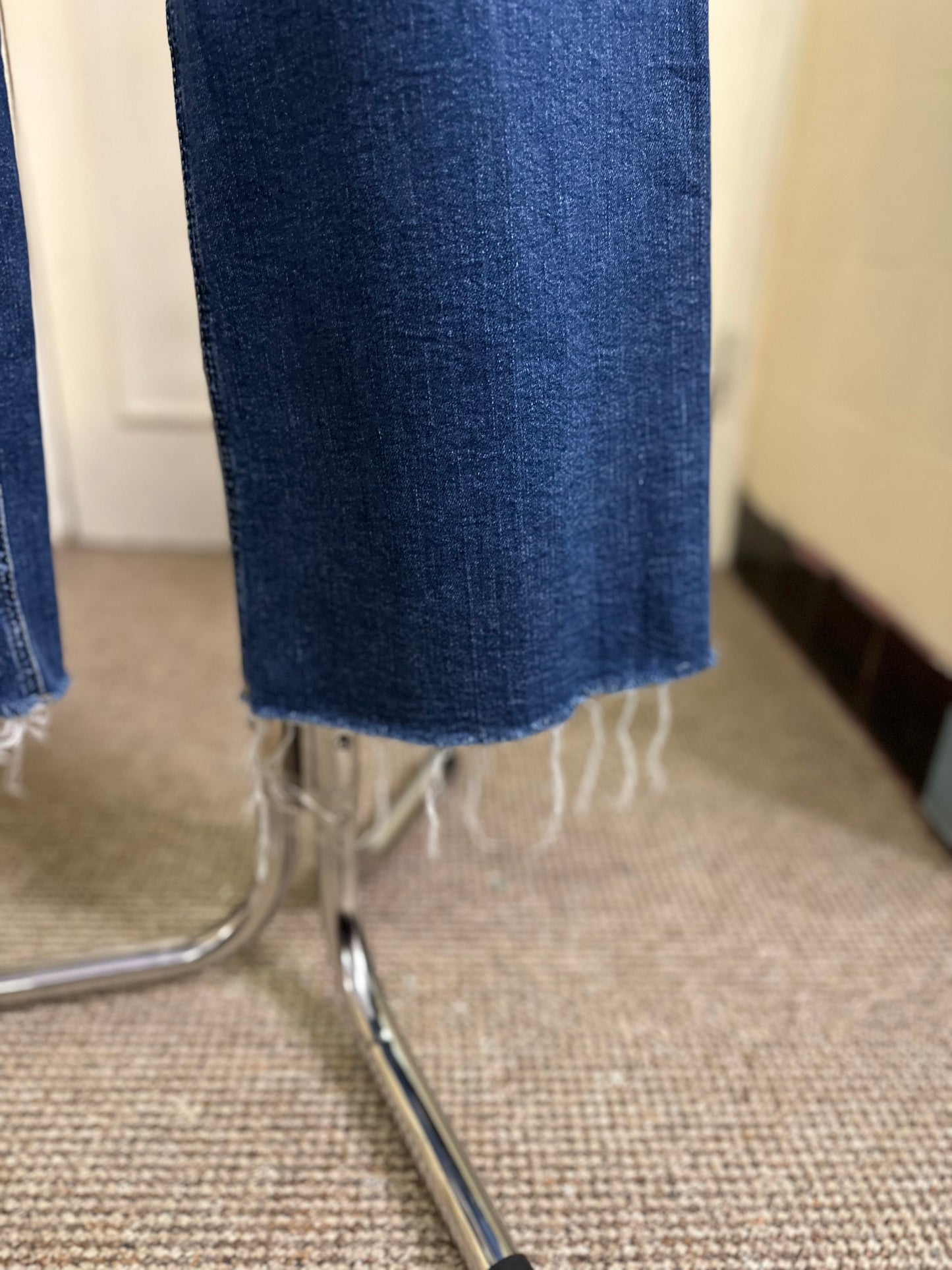 Zara Wide Leg Cropped Jeans Size S