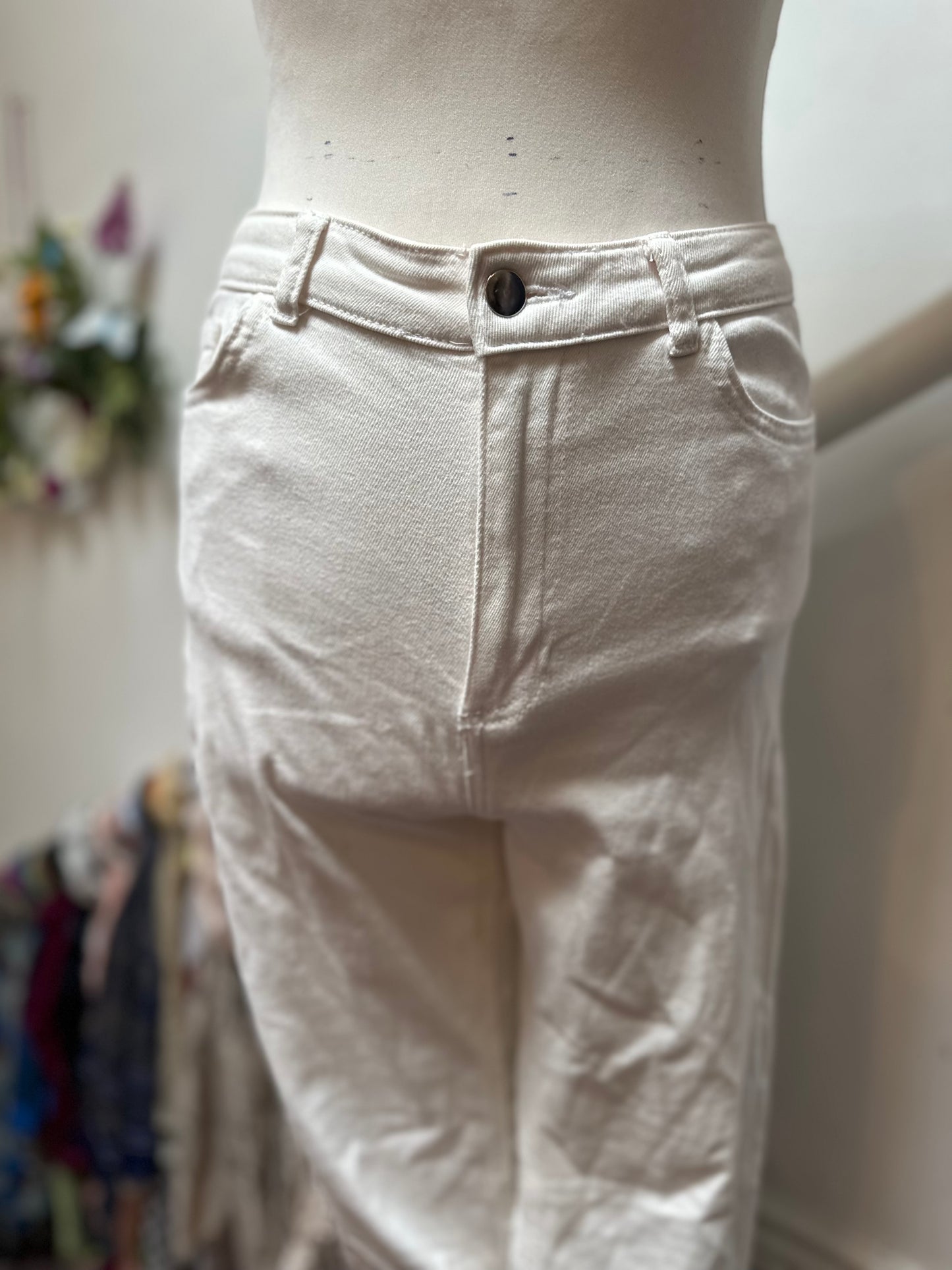 Savida White Jeans Size 12 97% Cotton 3% Elastan
