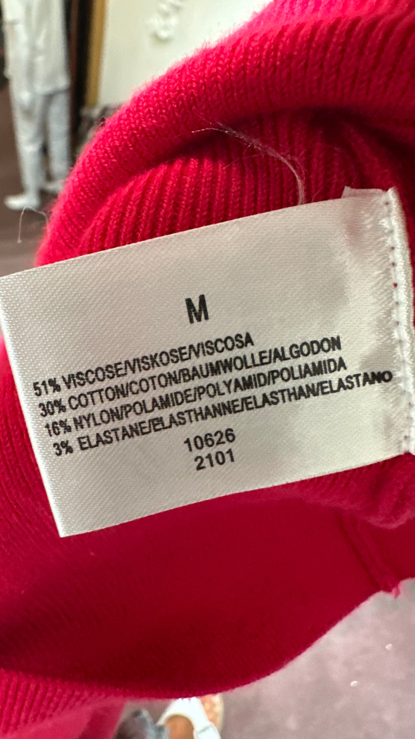 Mixin Red 3/4 Sleeve Sweater Lovely Quality Best Fit Size 10