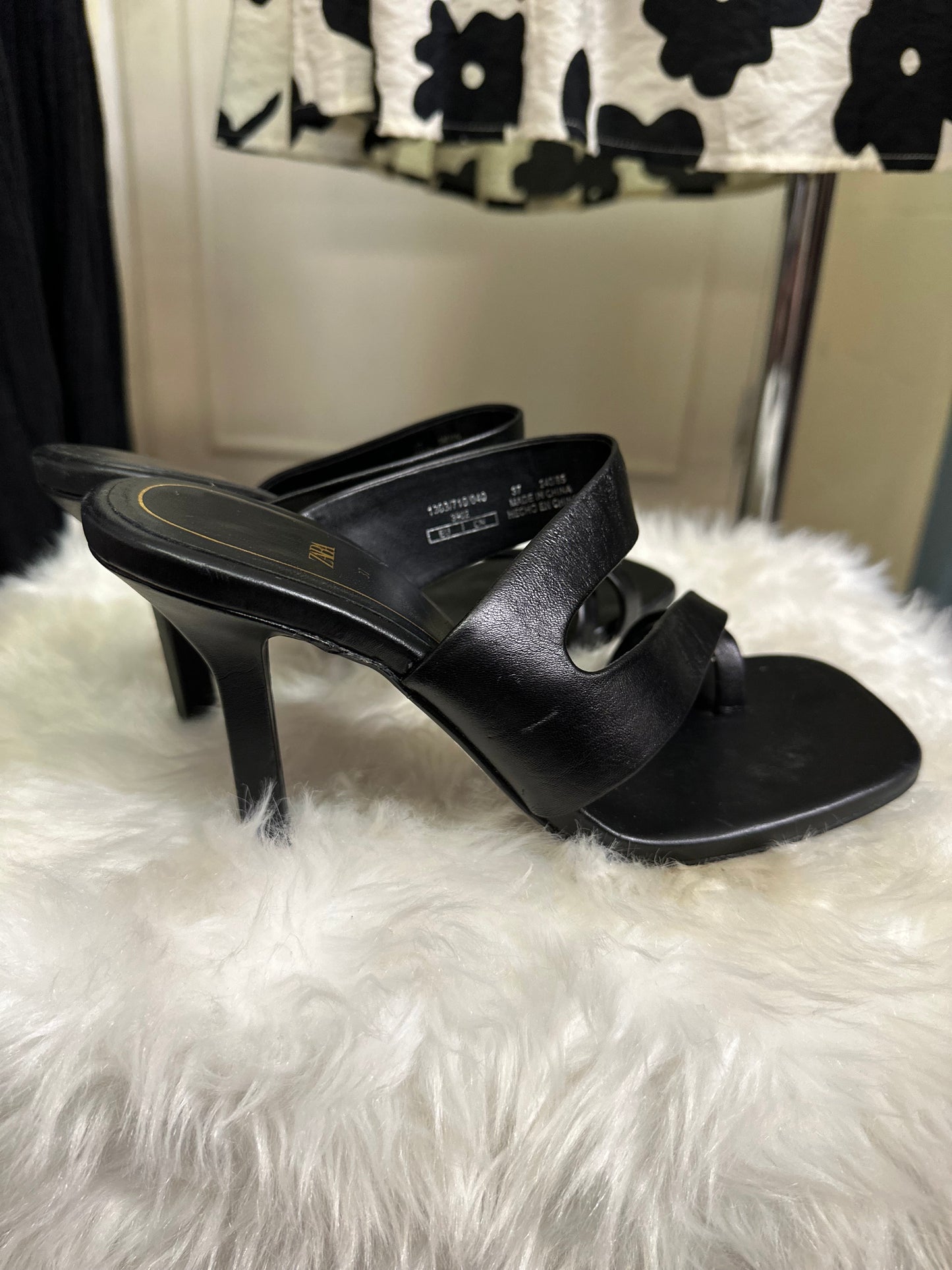 Zara Leather Mules Size 4