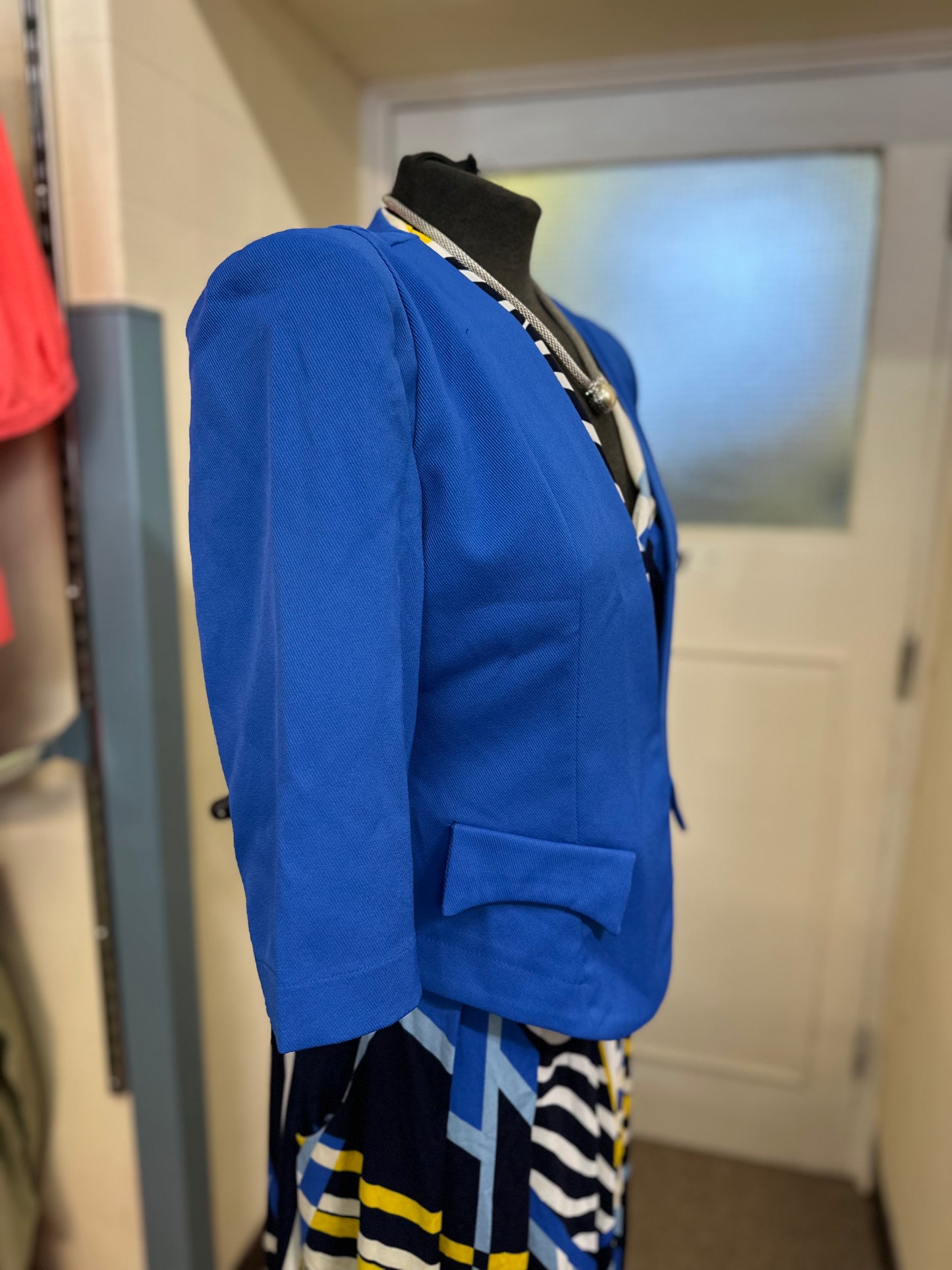 Marc Angelo Cropped Blazer Size 12