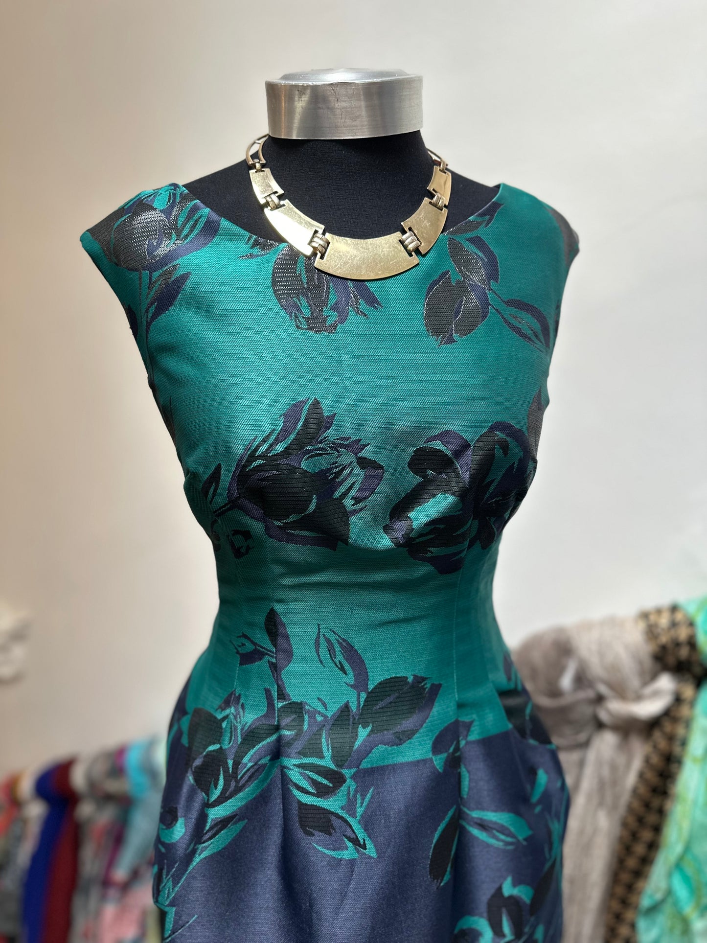 Designer Vince Camuto Cocktail Dress Best Fit Size 8/10