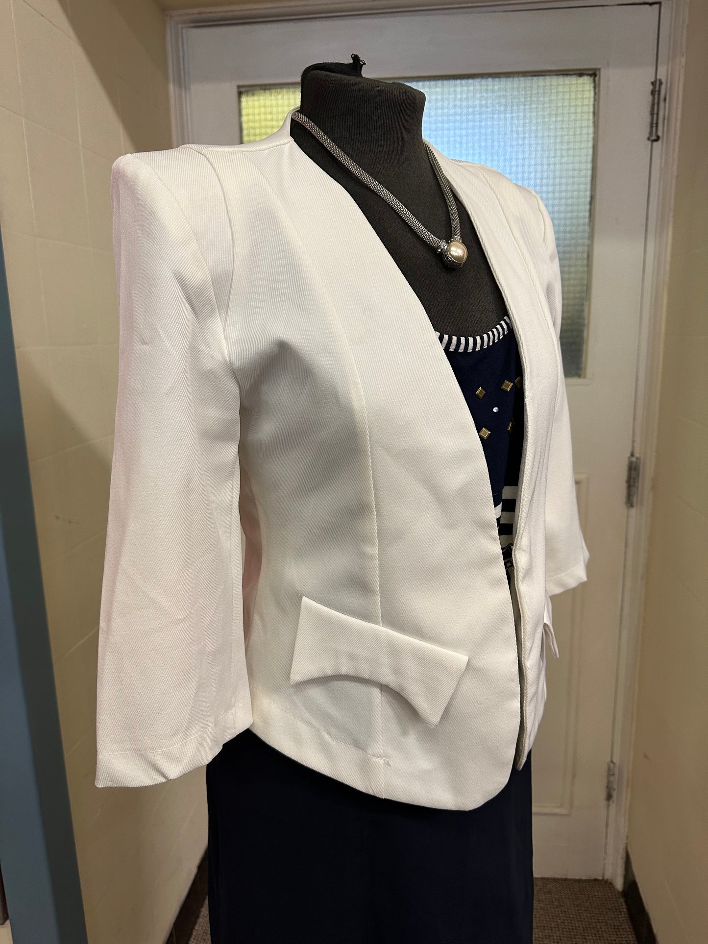 Eve White Crop Blazer Size 12