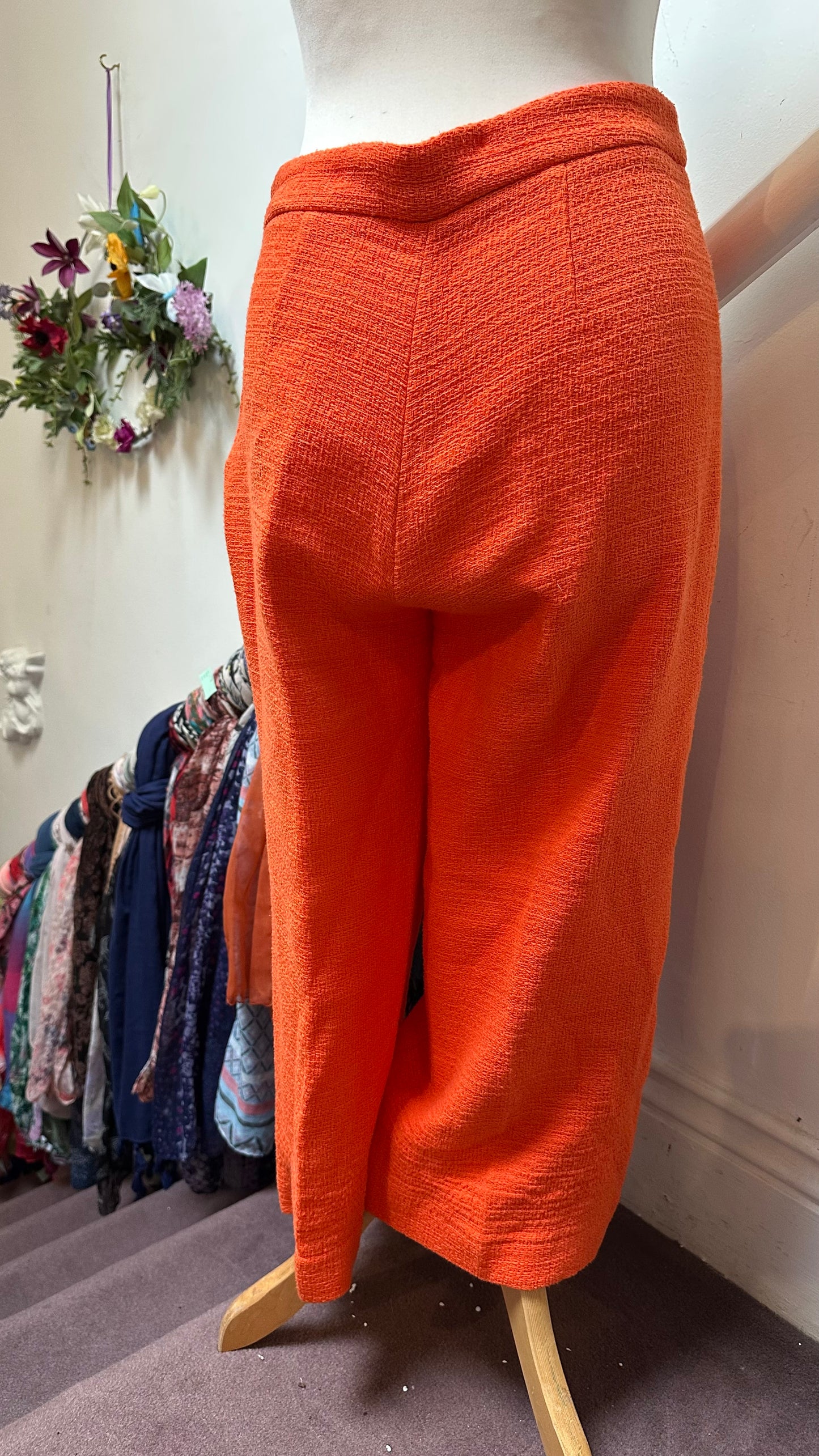 Zara Cropped Orange Trousers Size M