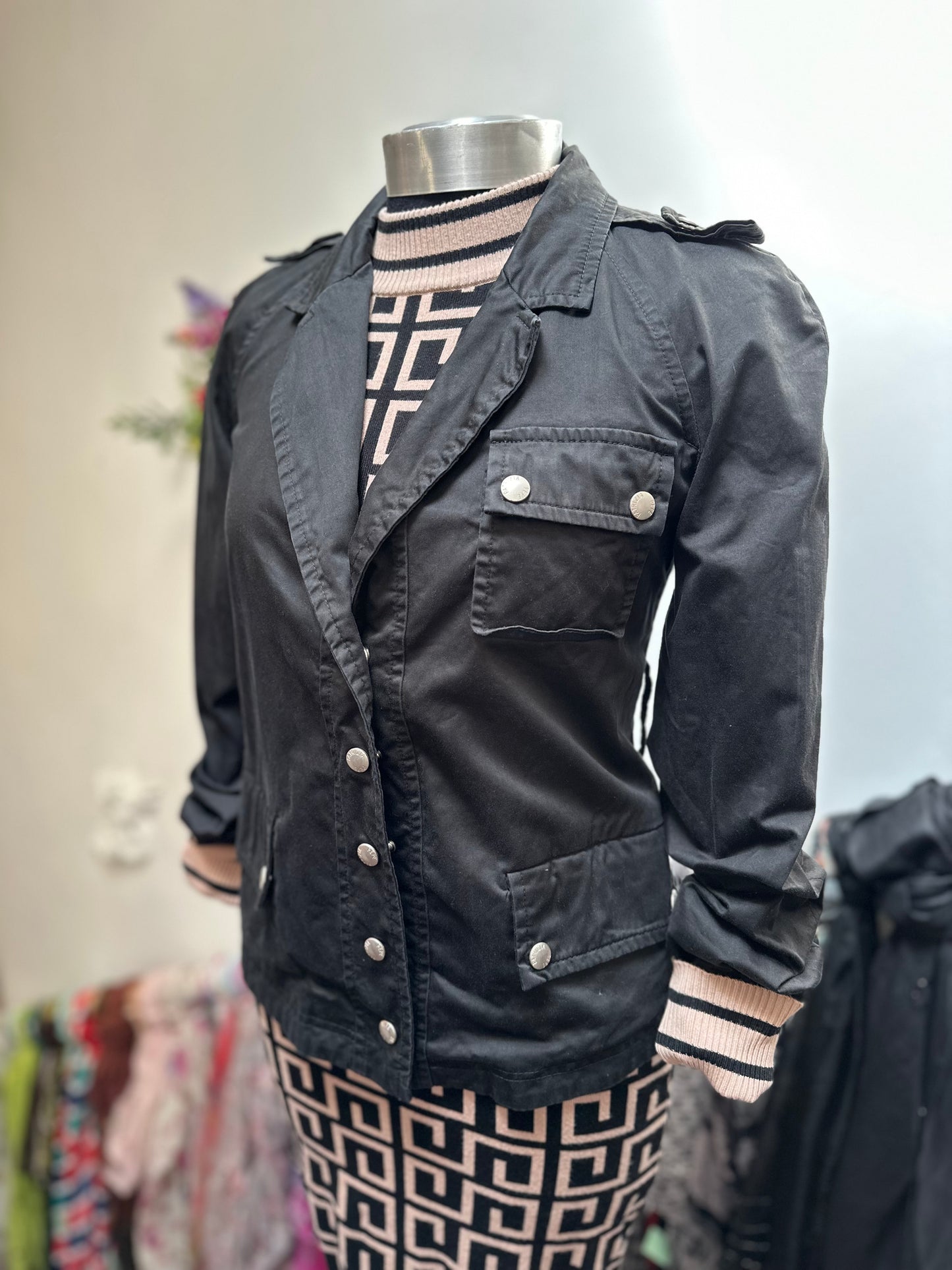 Designer Patrizia Pepe Firenze Military Style Light Jacket, Best Fit Size 8, 96% Cotton, 4% Elastan No Belt