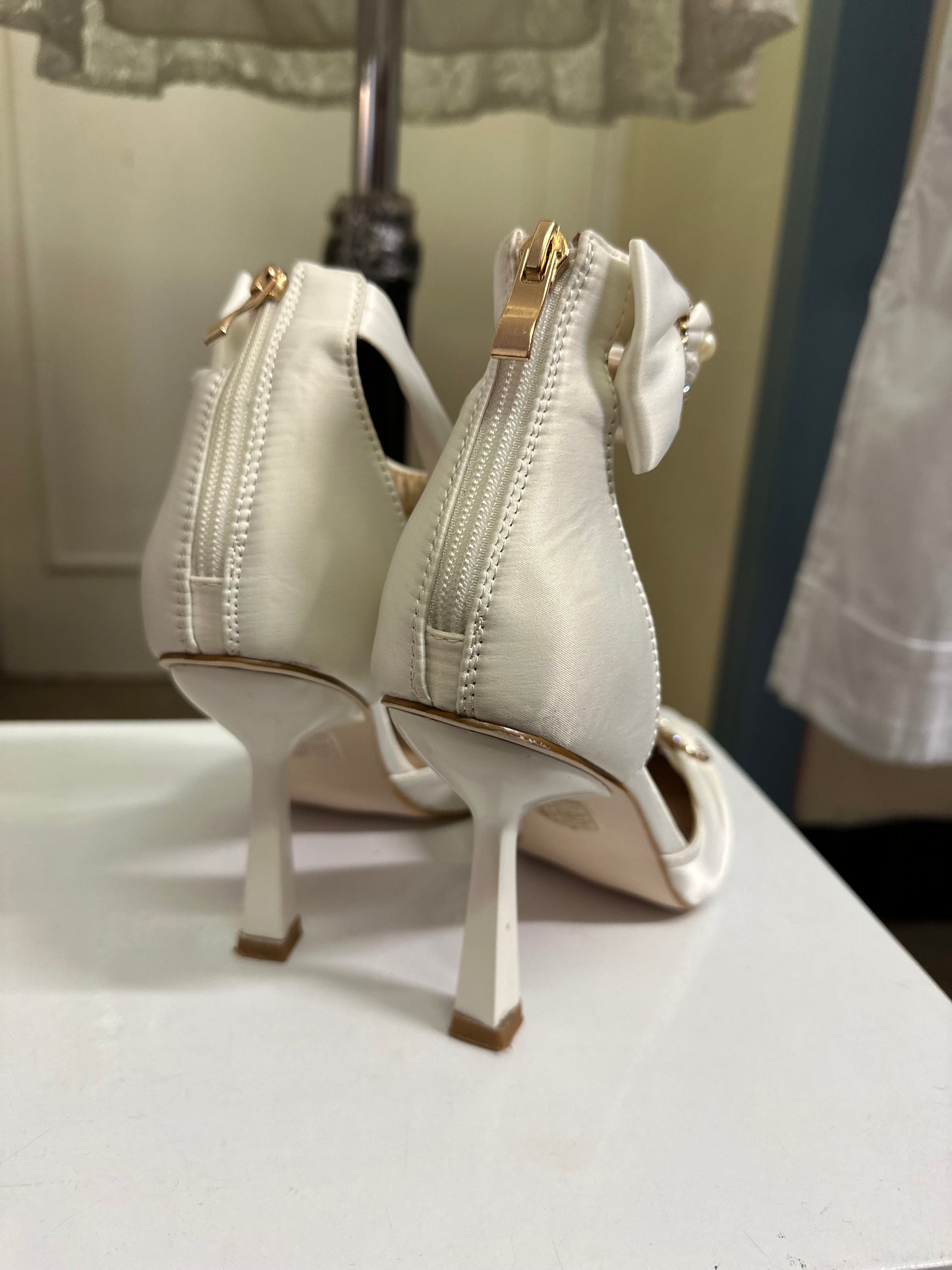 Be Mine White Heels Size 4