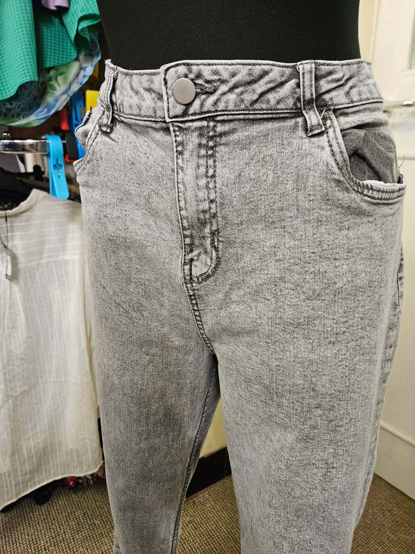 Dunnes, high rise slim grey jeans, size 16
