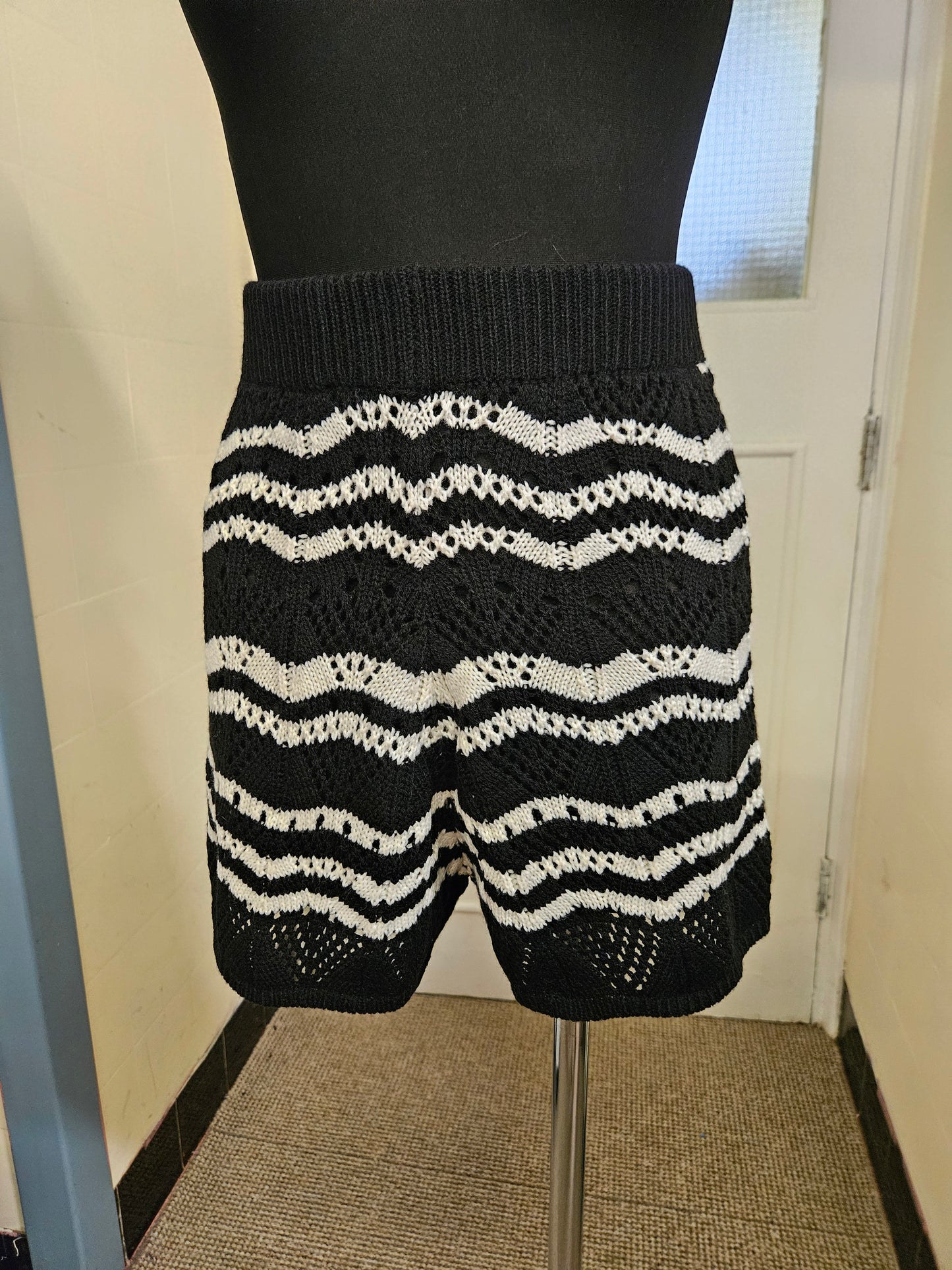 In the style, new, crochet shorts, size 14