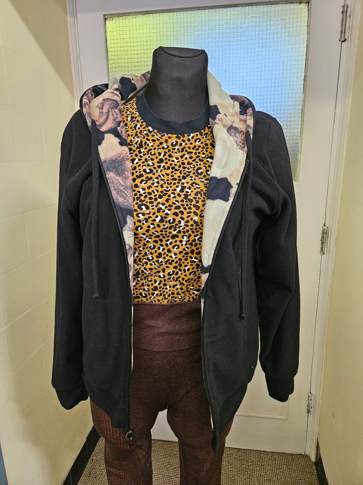 Reversible, hooded fleece, size S/M