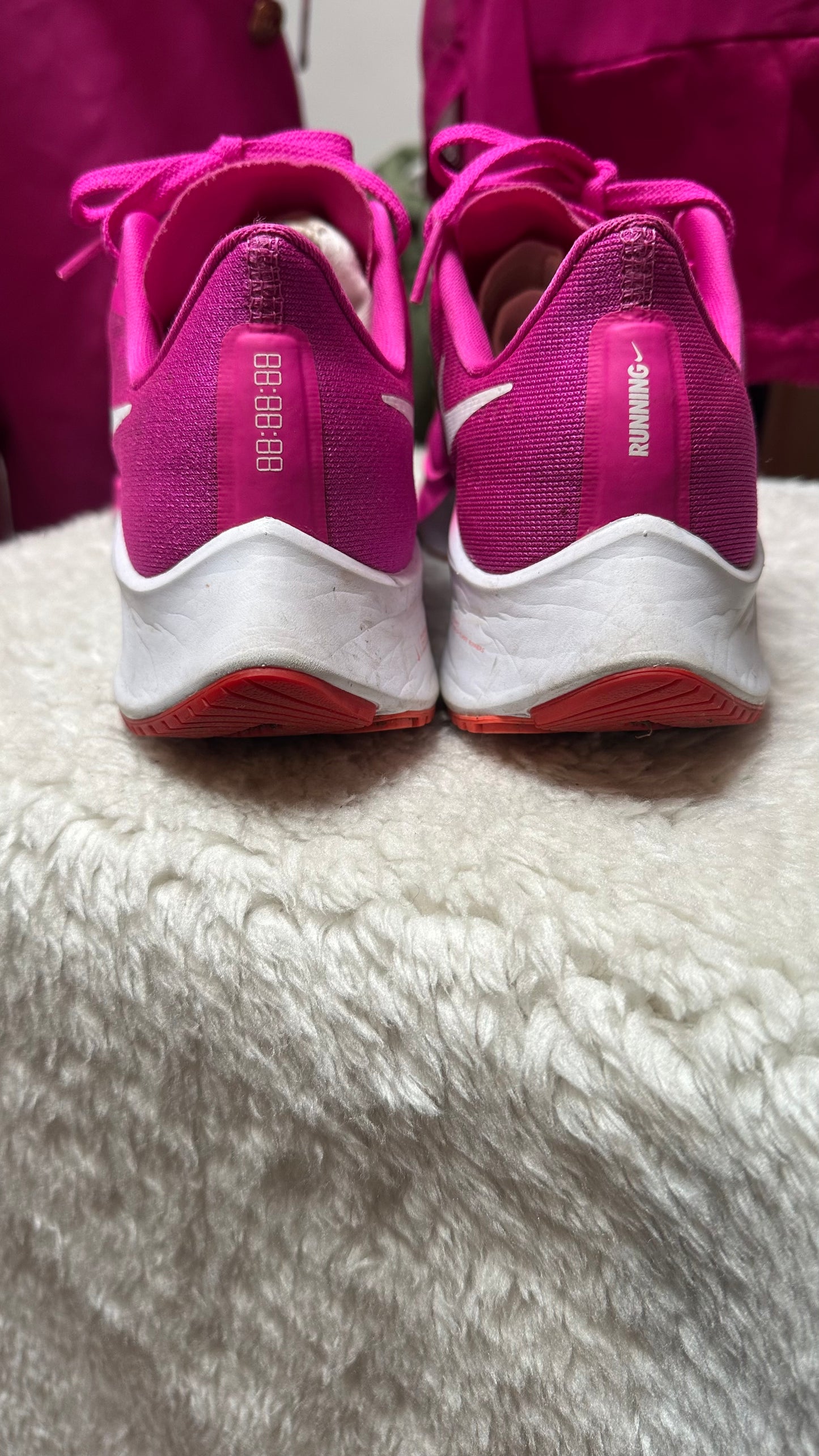 Nike Hot Pink Trainers As New Size 5.5