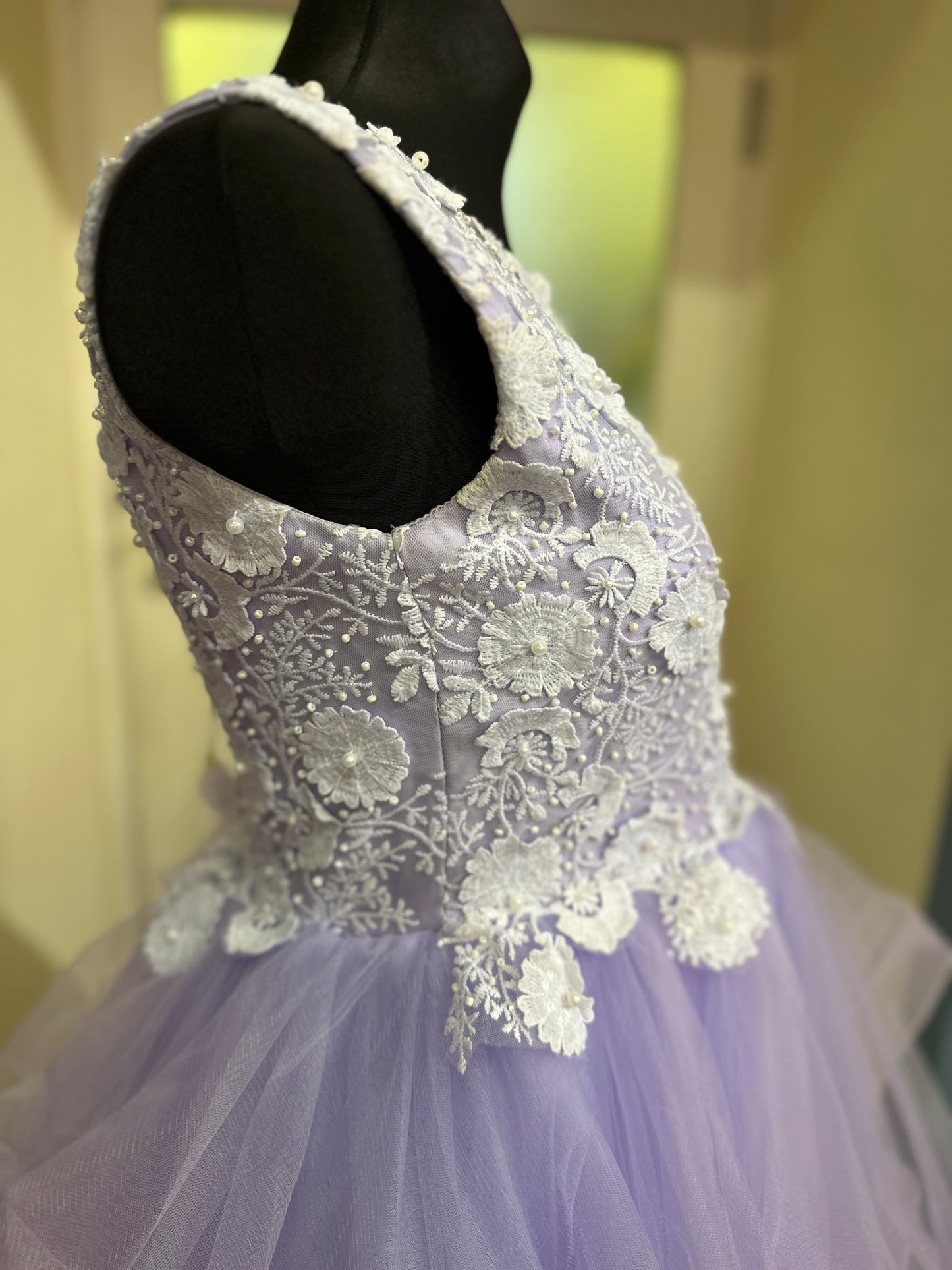 Blingaliscious Stunning Lavender Confirmation Dress Age 12 (fits ladies Size 6/8)