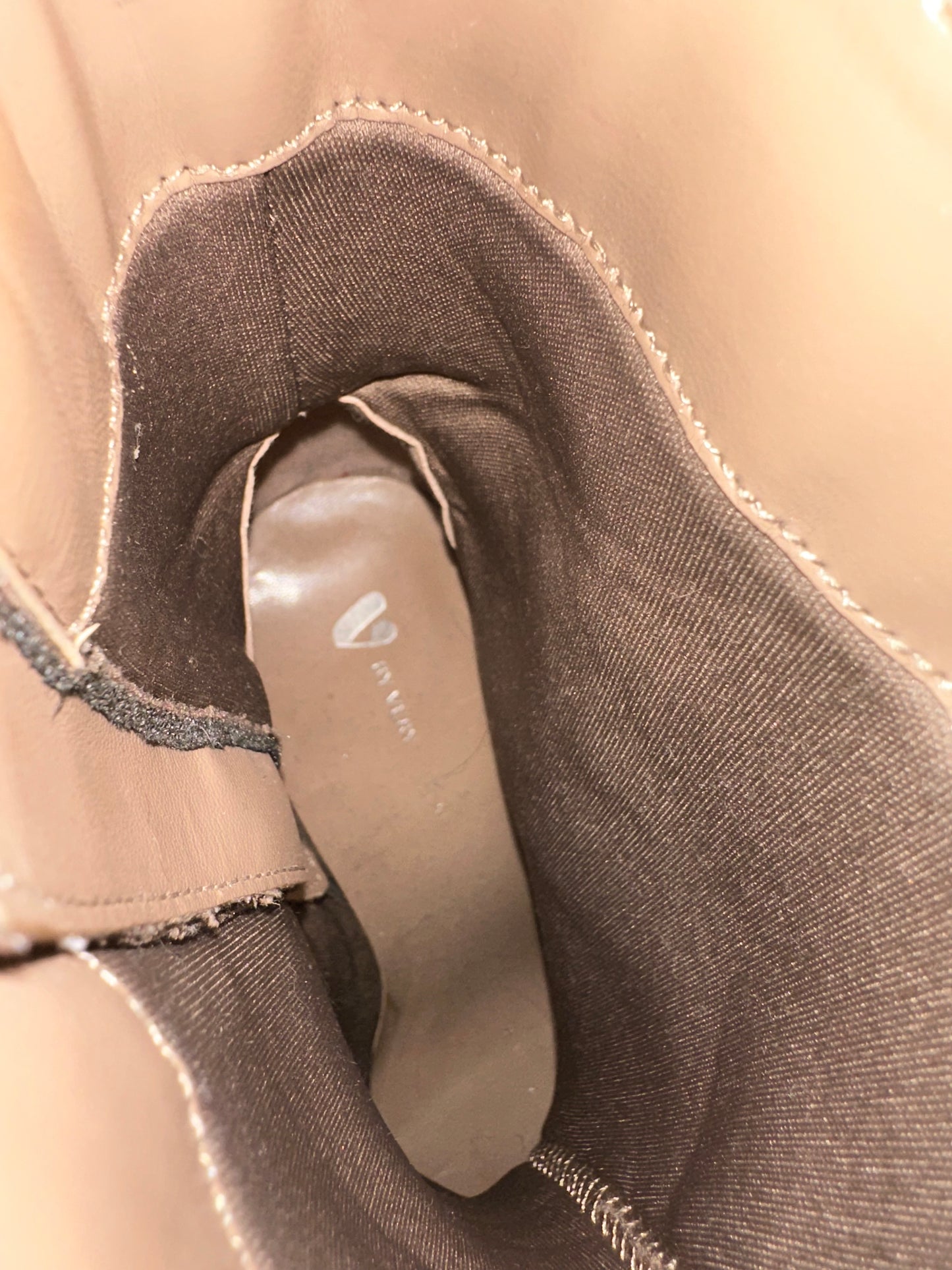 V by Very Taupe Boots Size 5