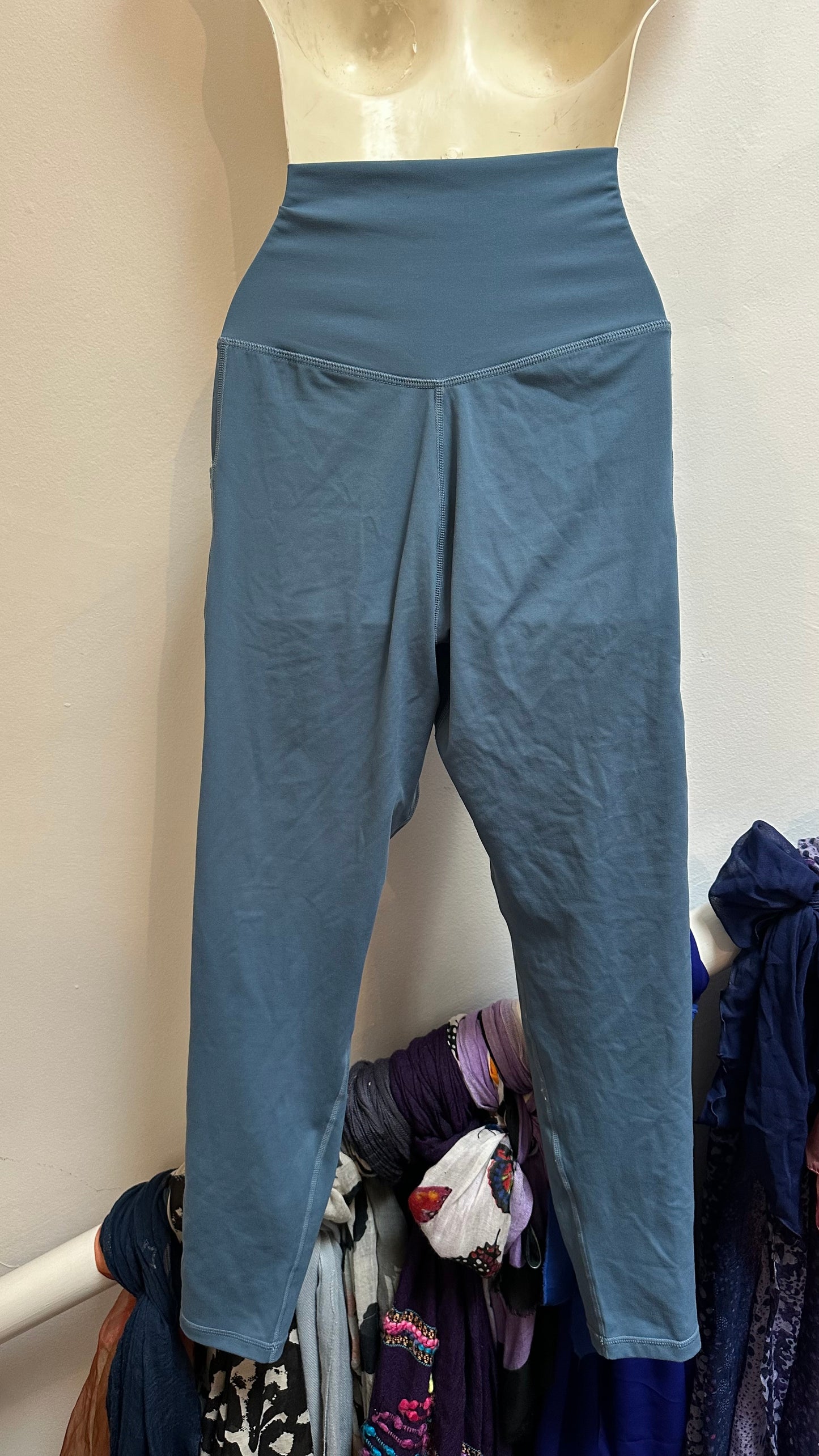 Colorful Koala Sports Leggings Size M