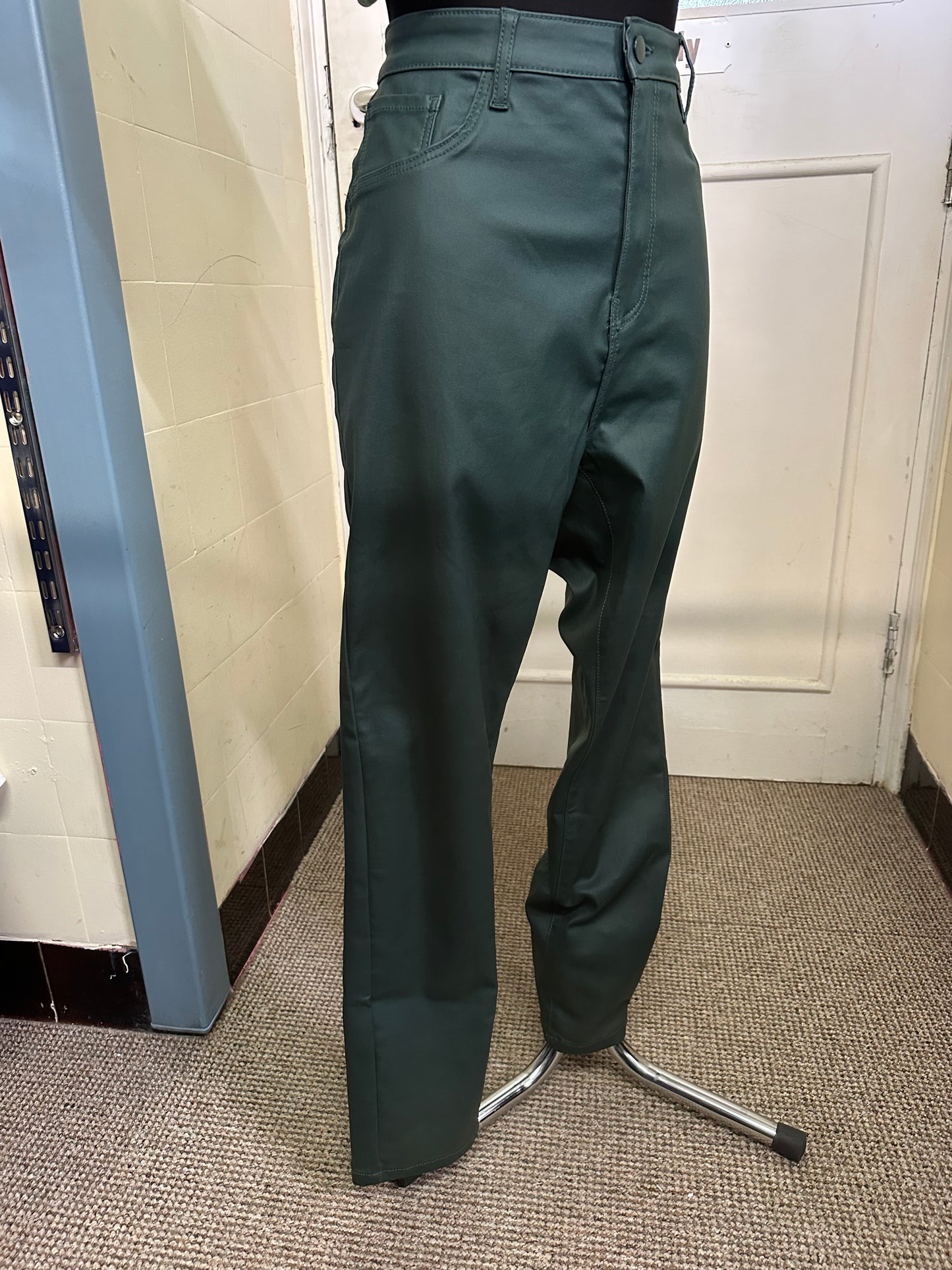 Gallery PU Green Trousers Size 20