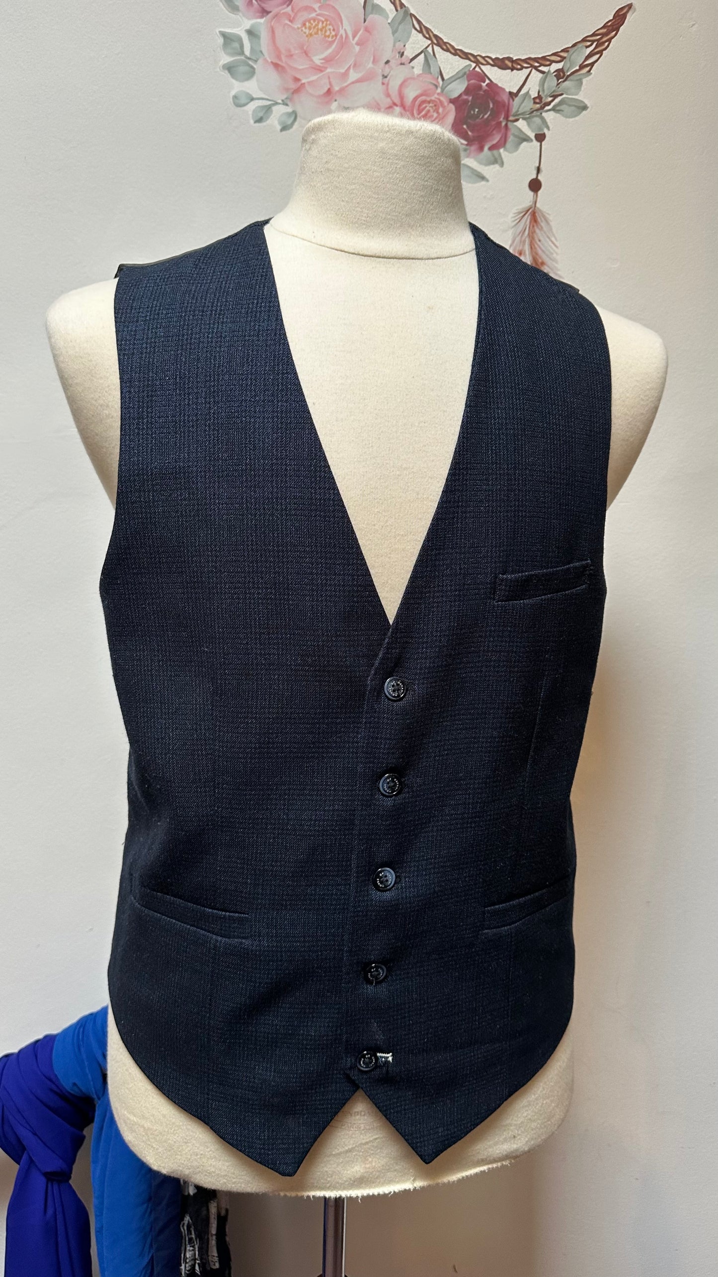 Cavani Waistcoat Size 50R