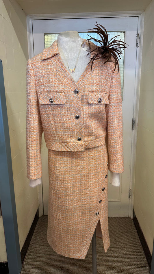 Designer Karen Millen 2 Piece Apricot Suit Jacket Size 16 but small fitting, Skirt Size 14 (best fit Size M/L)