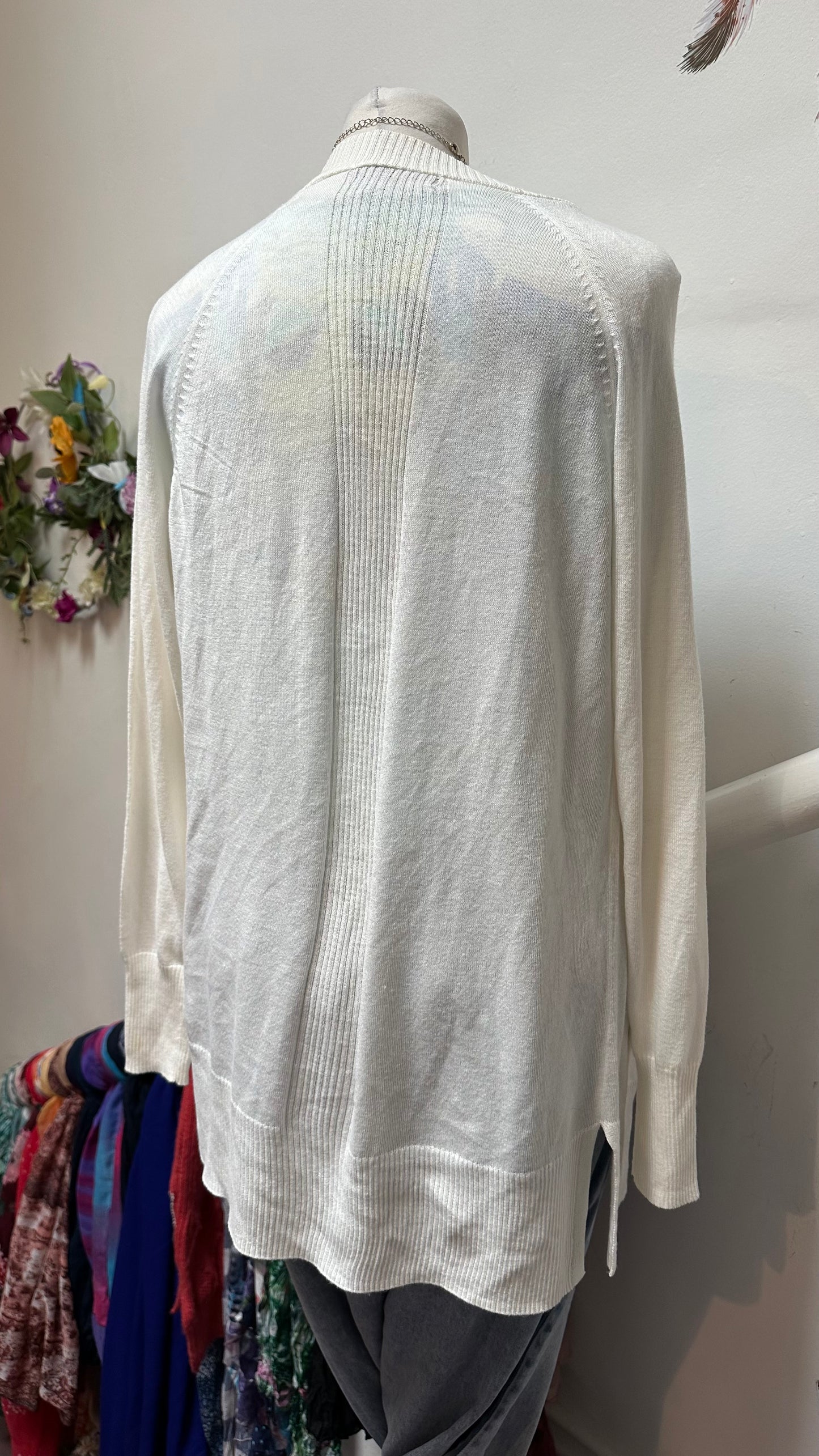 F&F White Cardigan Size XS