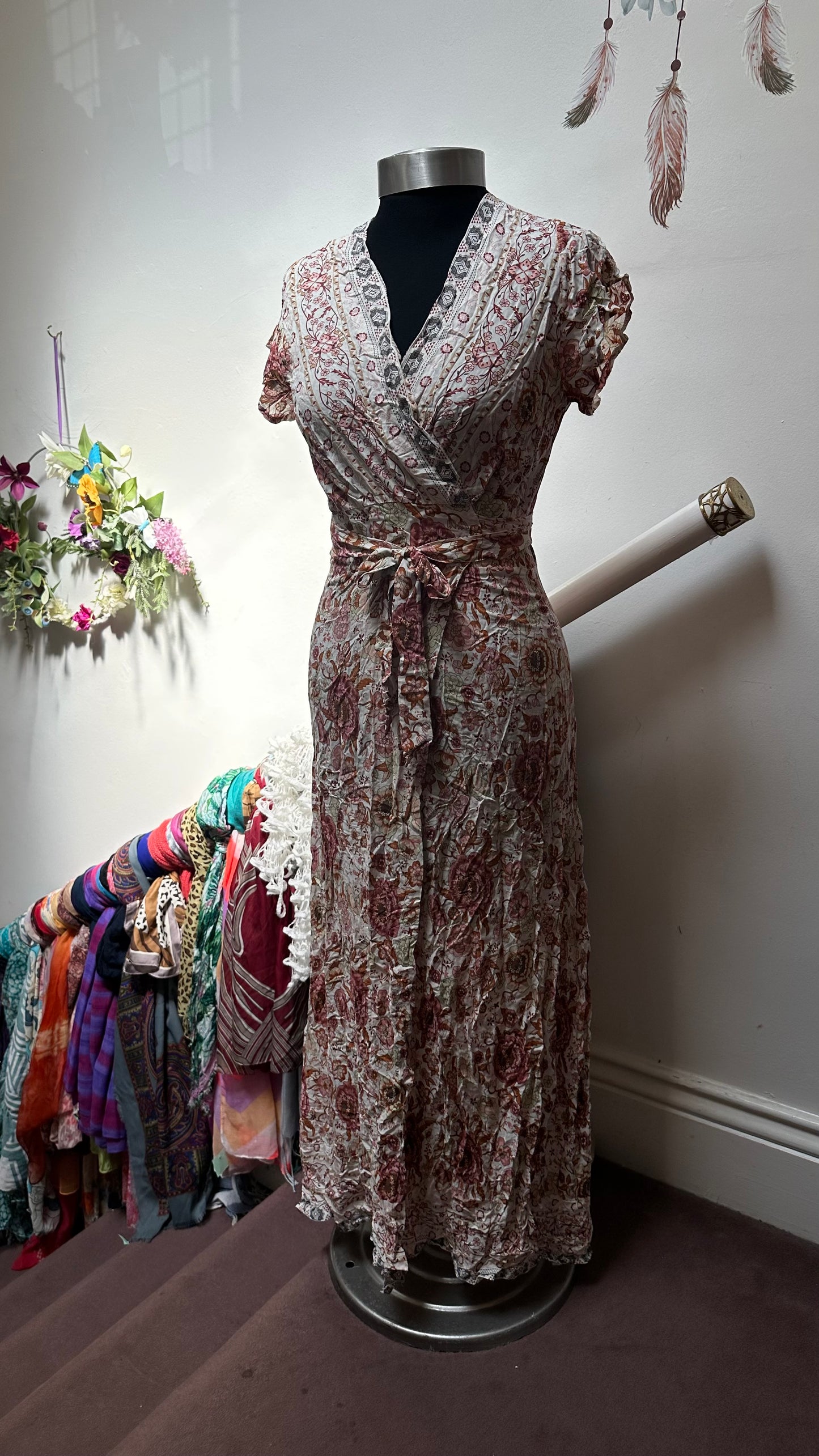Boho Style Wrap Dress with frontal Slit Size S