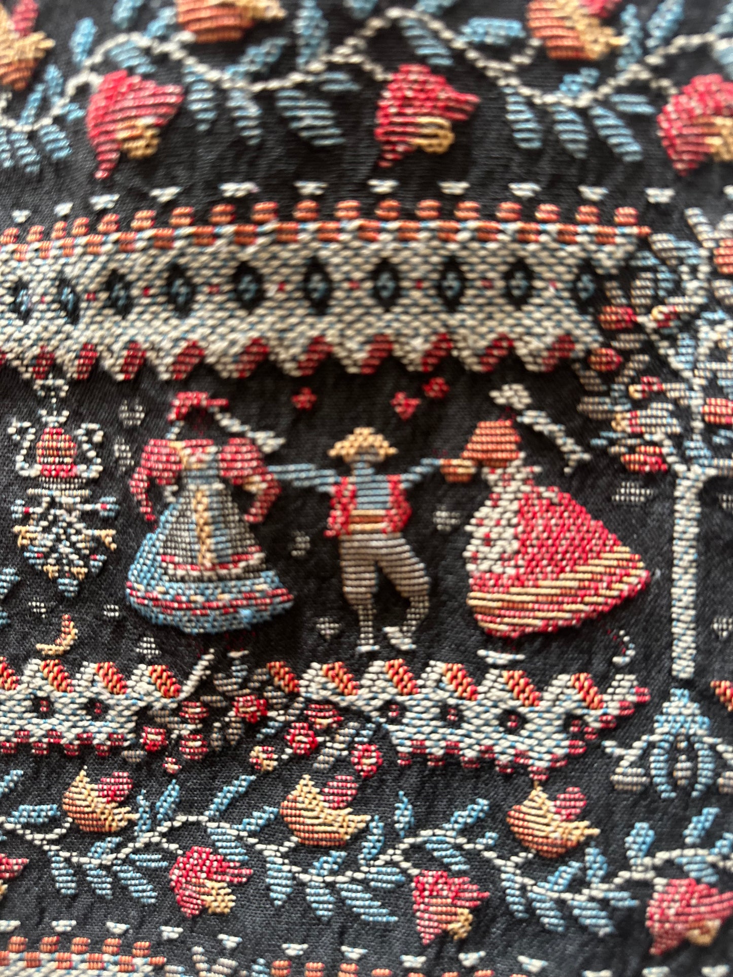 Darling Tapestry Skirt Size M