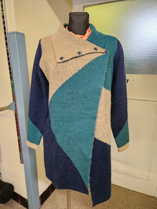 MudFlower, colourblock button collar, knit cardigan size 10