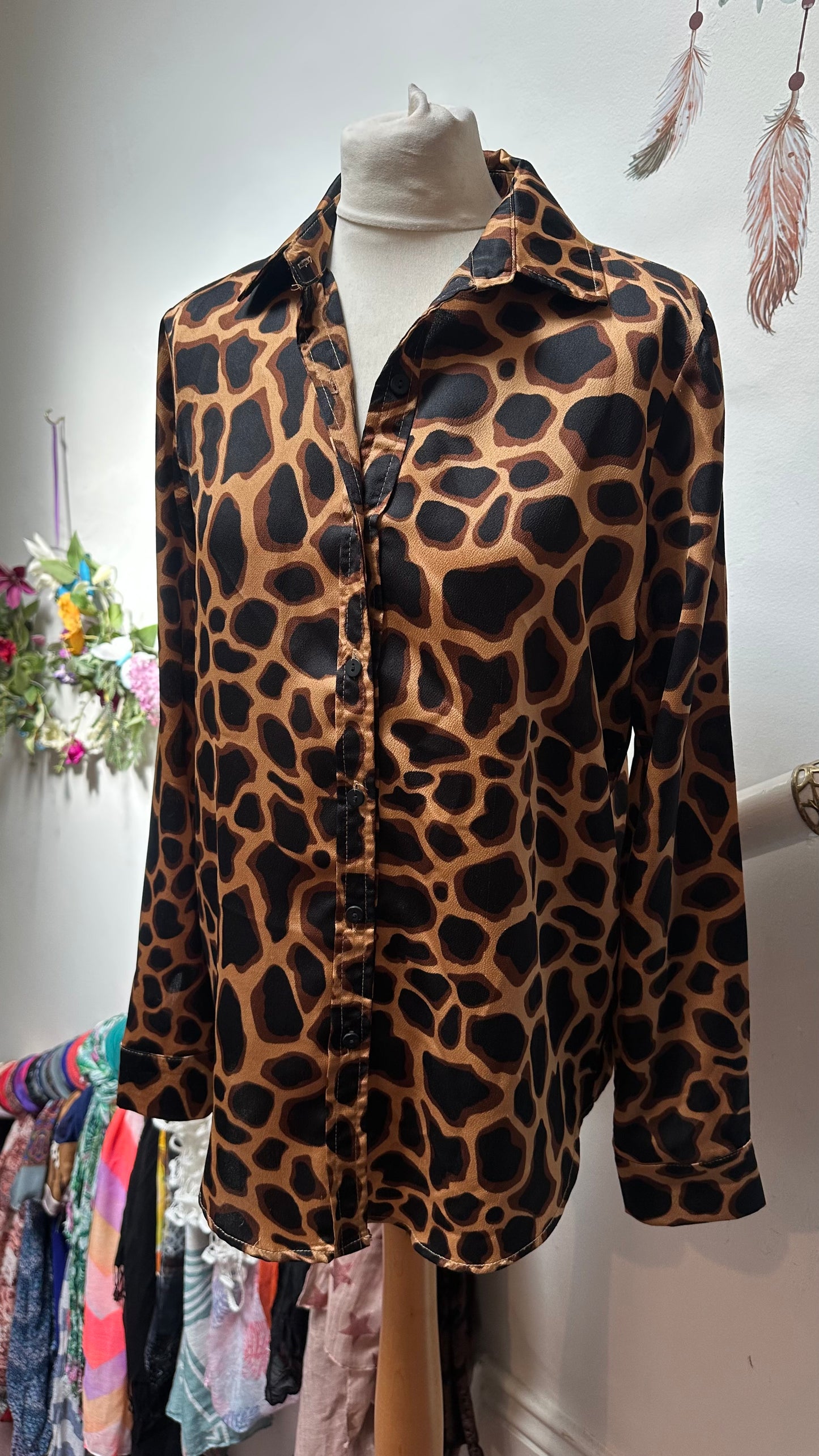 Elli White Leopard Print Blouse Size M