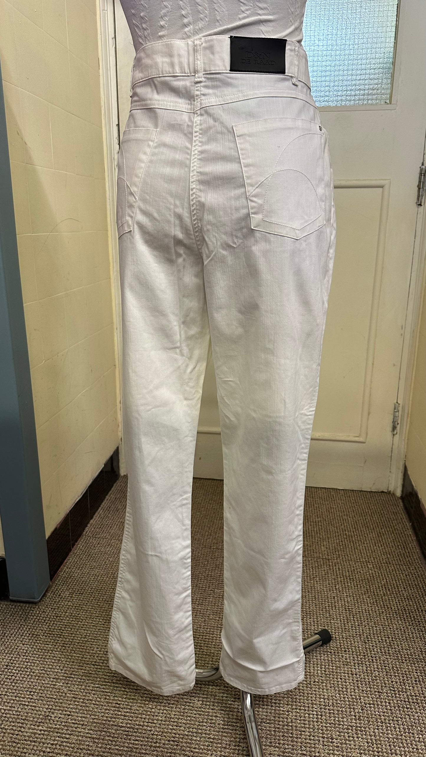 D&N De Raad Stretchy White Jeans 90% Cotton Size16 but small fitting