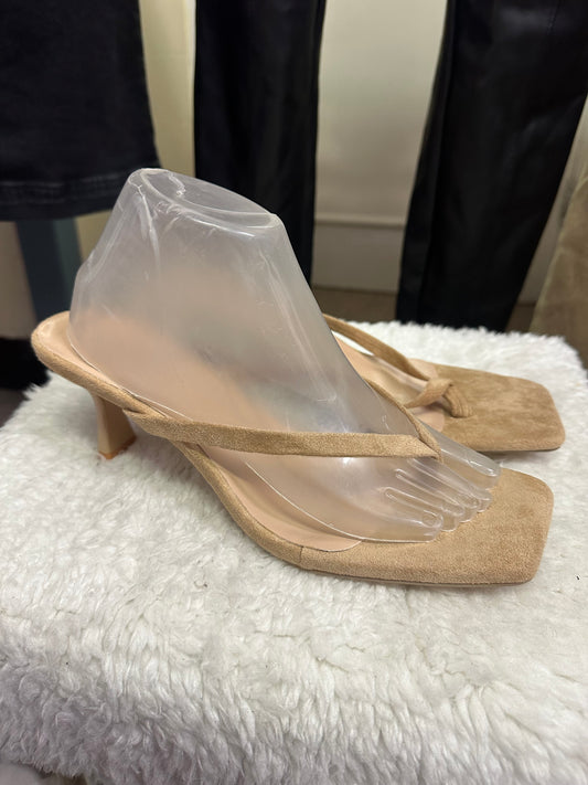 Beige Sandal Mules Size 6.5 (EU 40) New without Tags