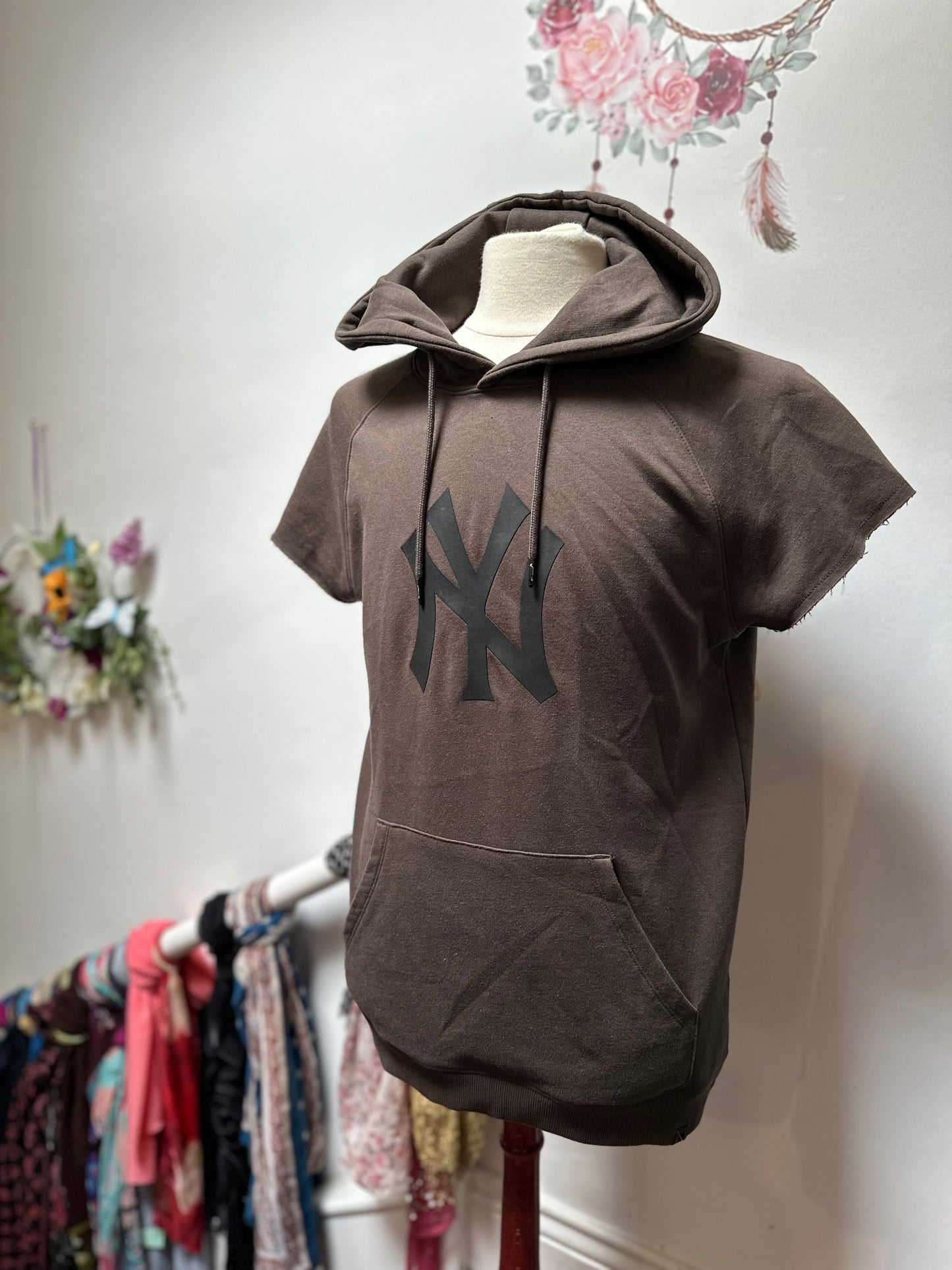 NY Hoided Sweater Size L