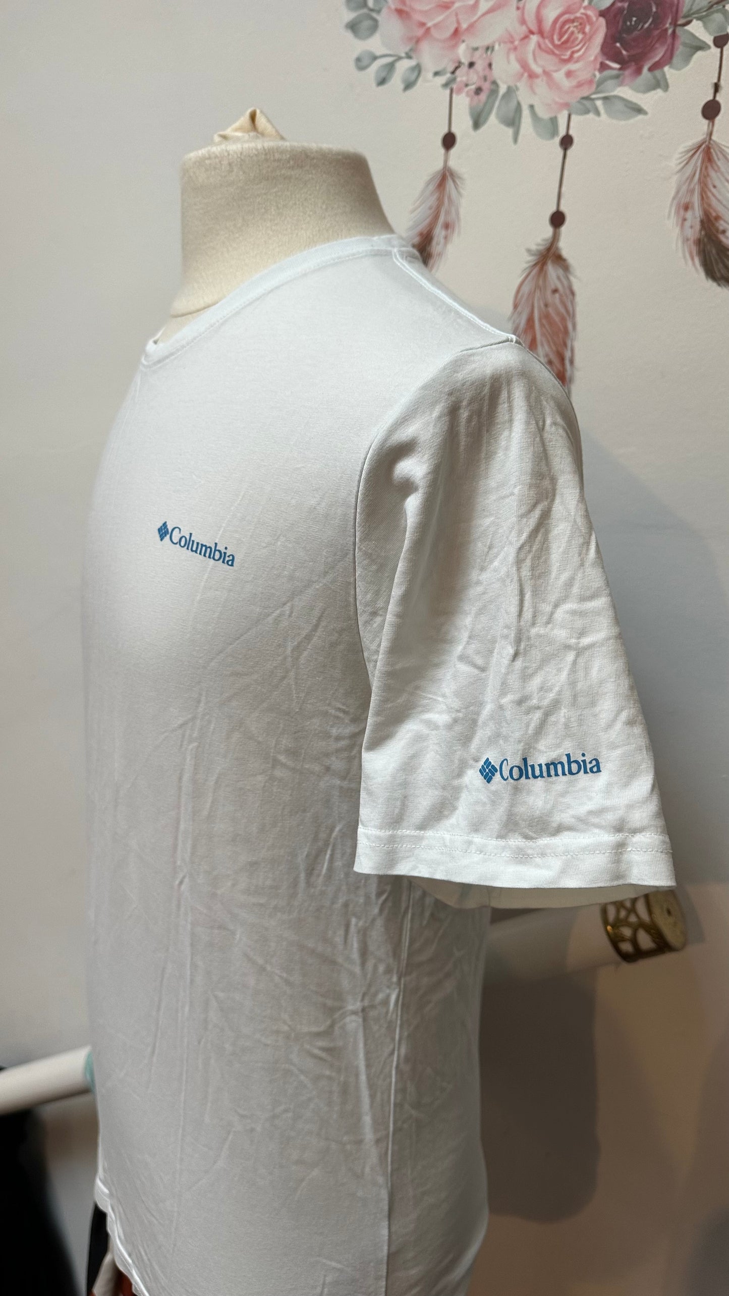 Columbia White Tshirt Size M 100% Cotton