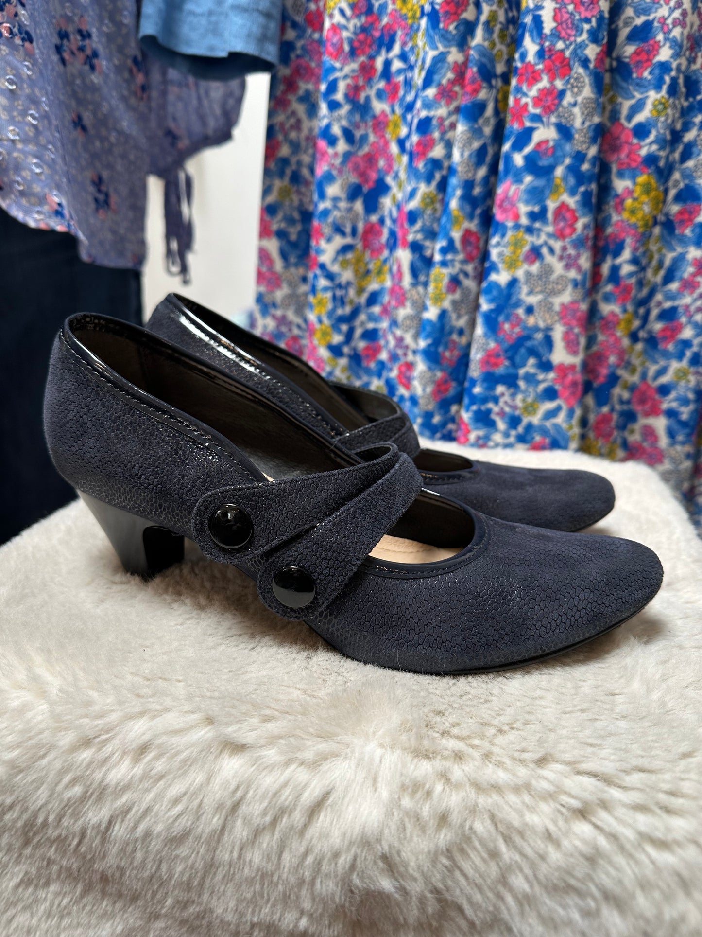 Designer Arka Bioeco Navy Pumps Size 4 As New RRP €110