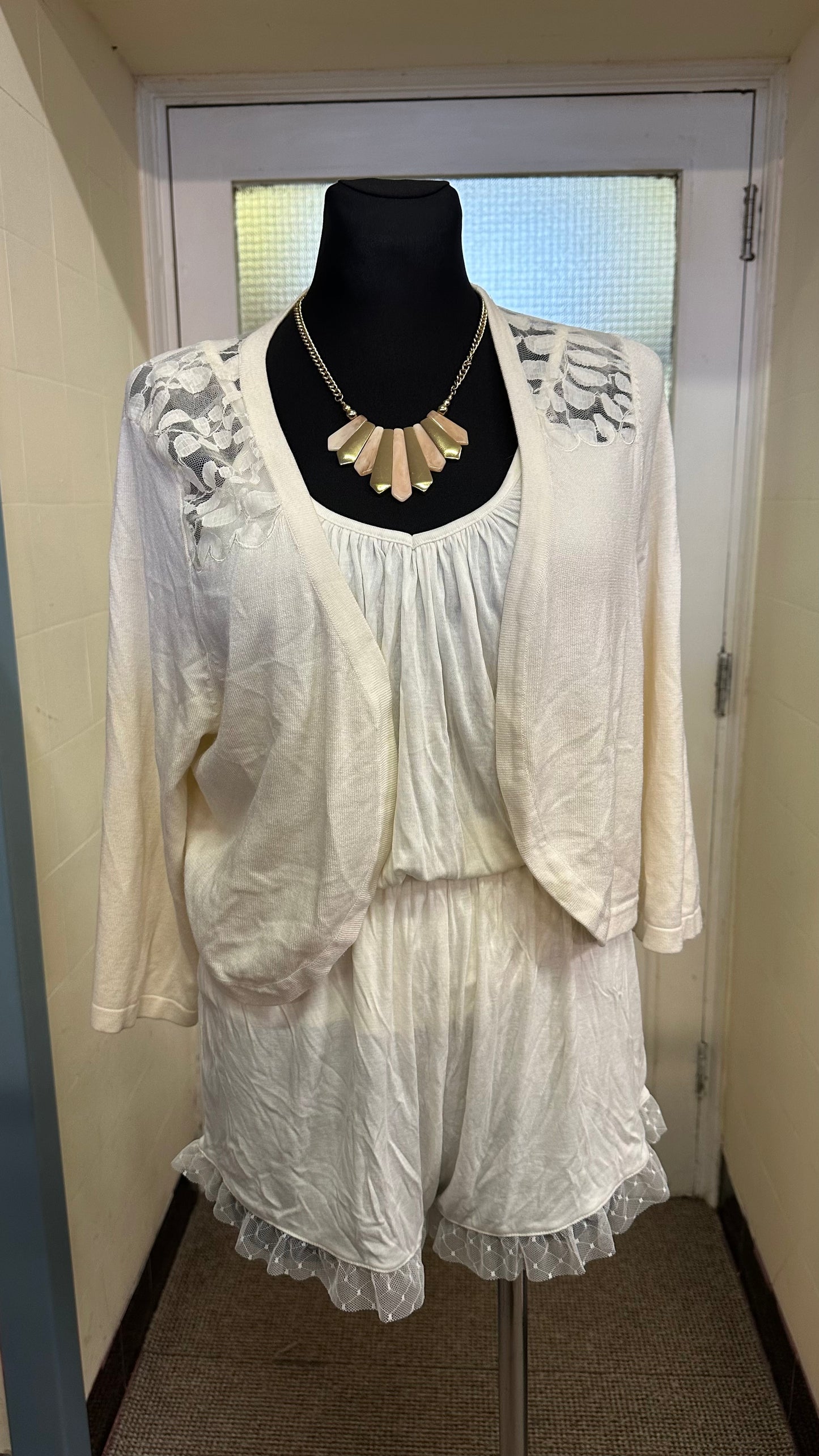 Libra Off White Ornate Cardigan Best Fit Size M/L