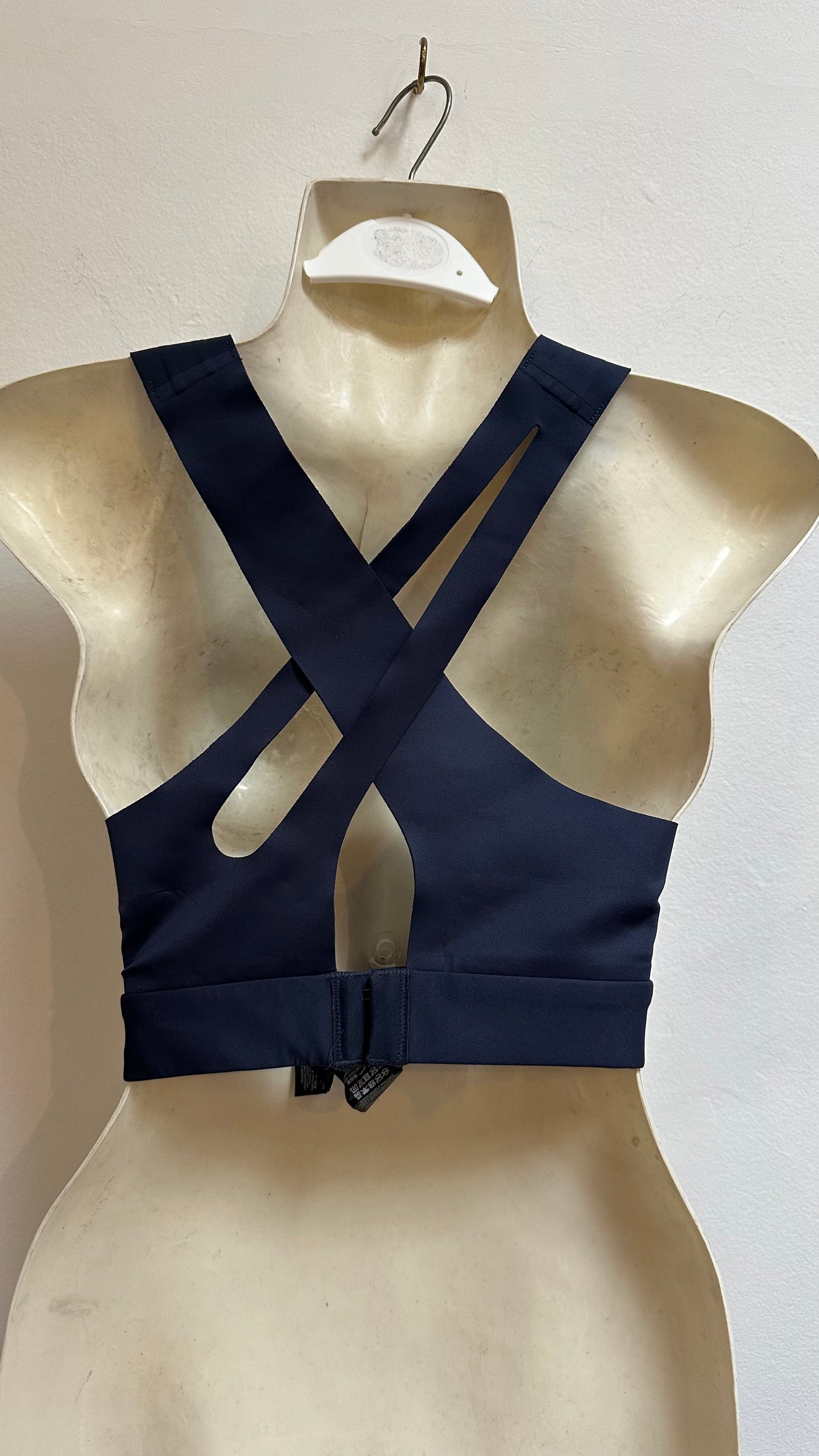 Sweaty Betty Navy Sports Bra New with Tags Size 38D RRP €75!!