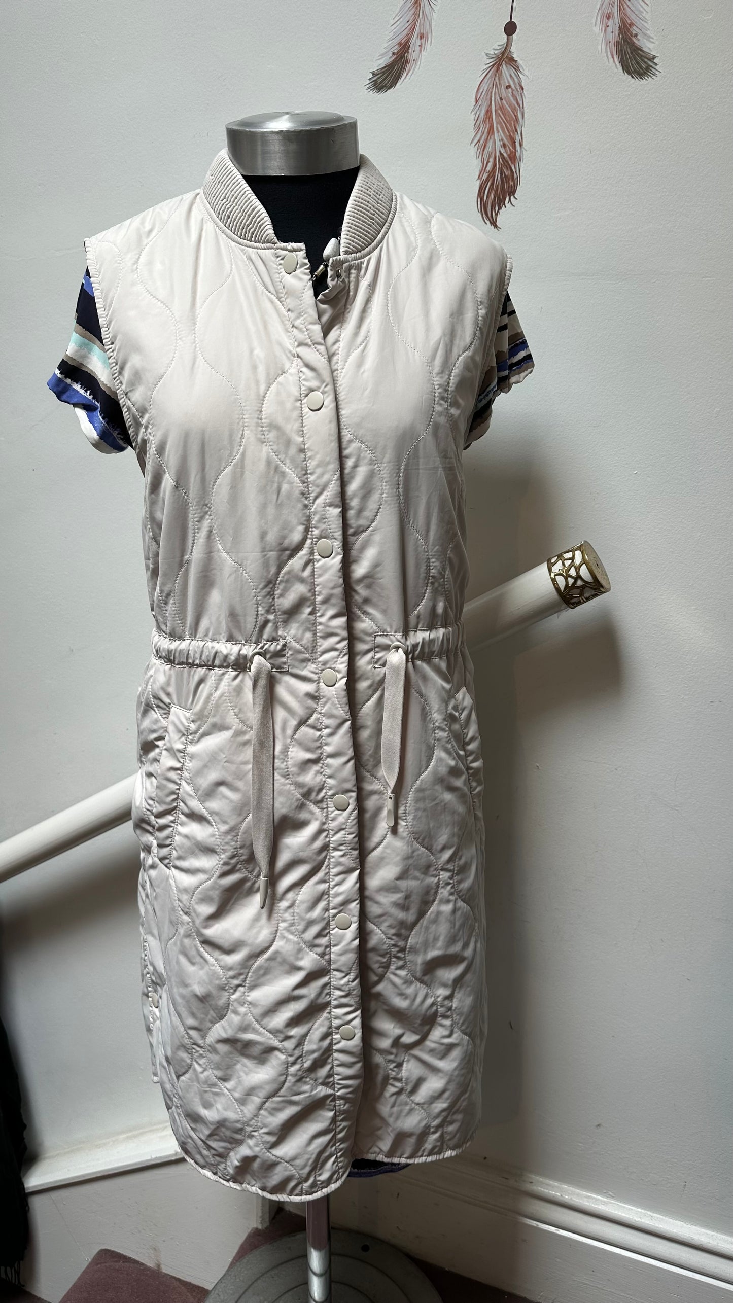Designer Rino & Pelle Quited Cream Gillet Size 14 Very High RRP!!