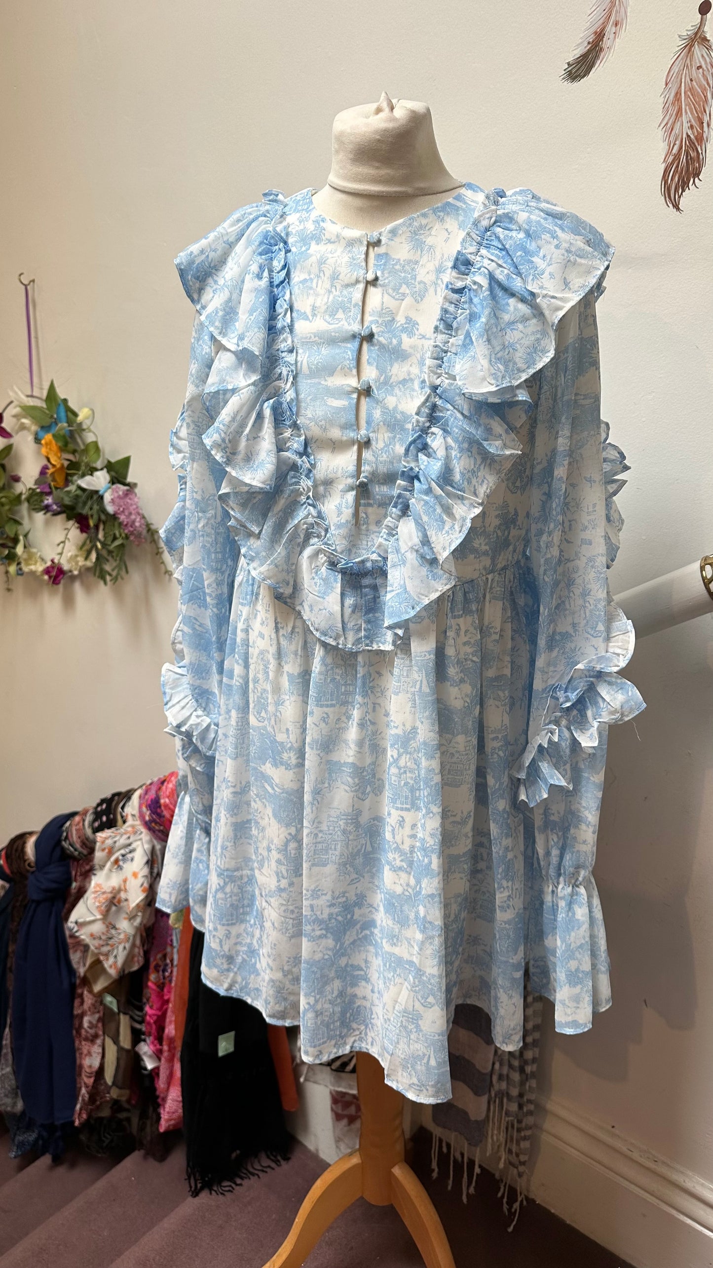 In the Style Blue/White Smok Dress Size 10